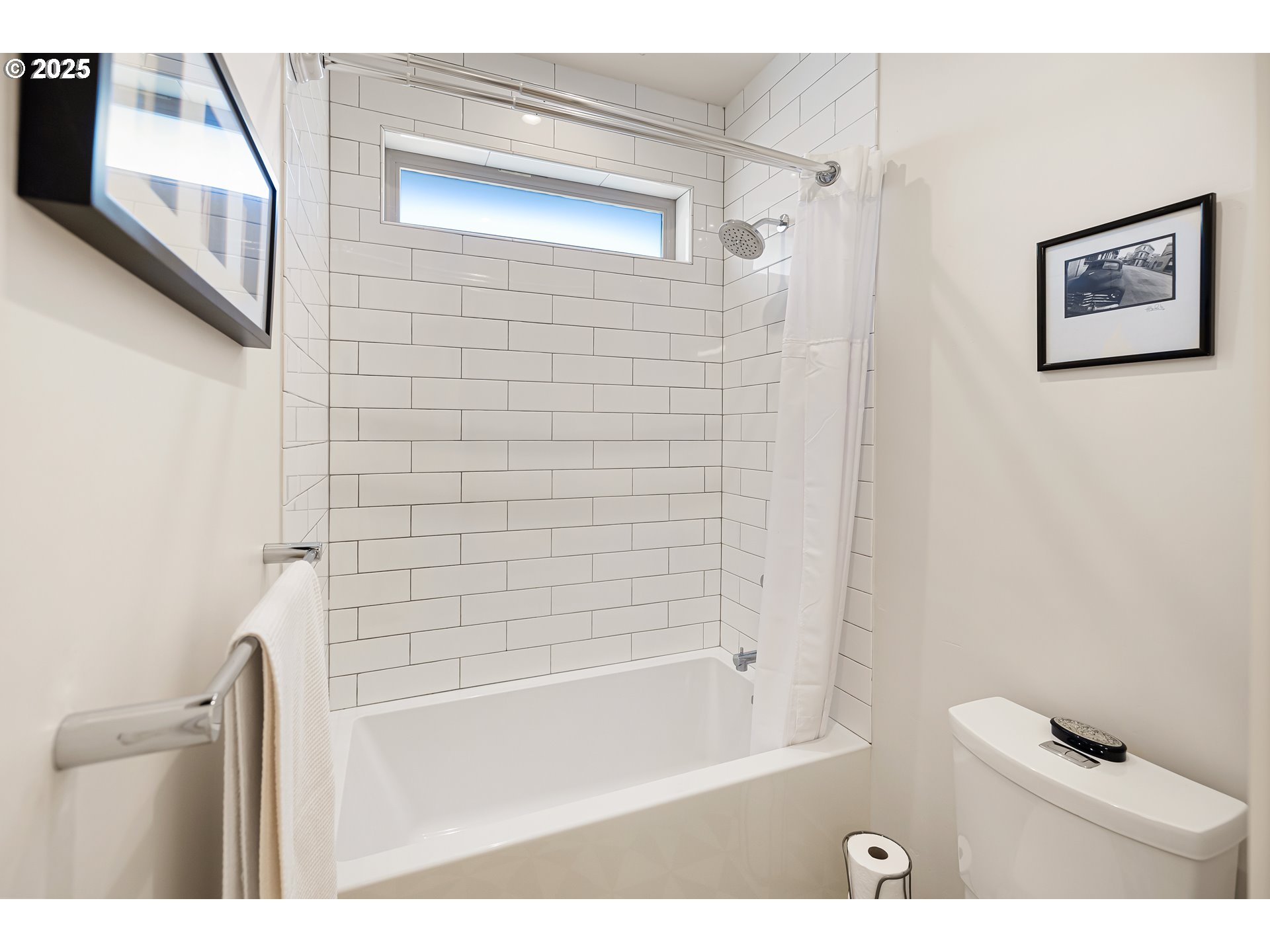 2490 PANORAMA DR