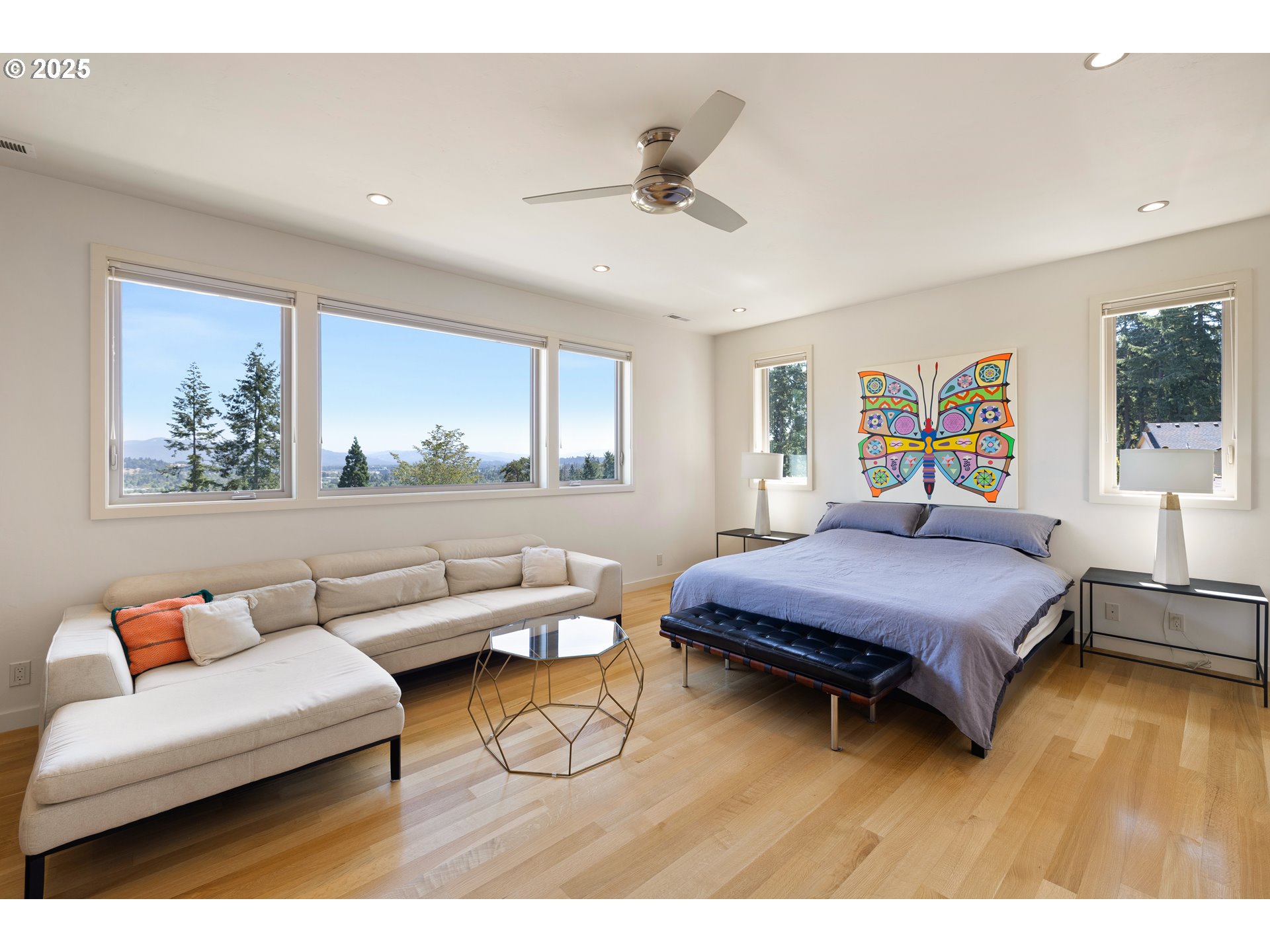 2490 PANORAMA DR