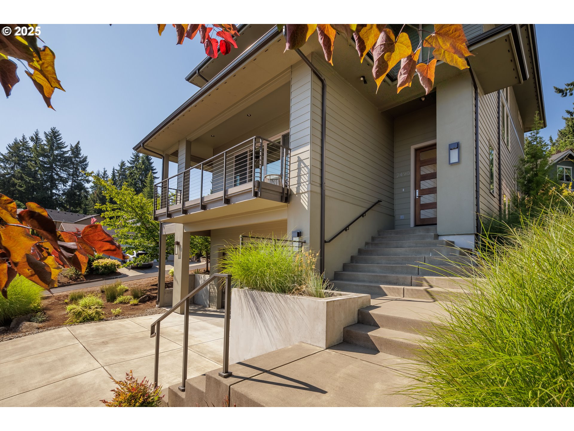 2490 PANORAMA DR