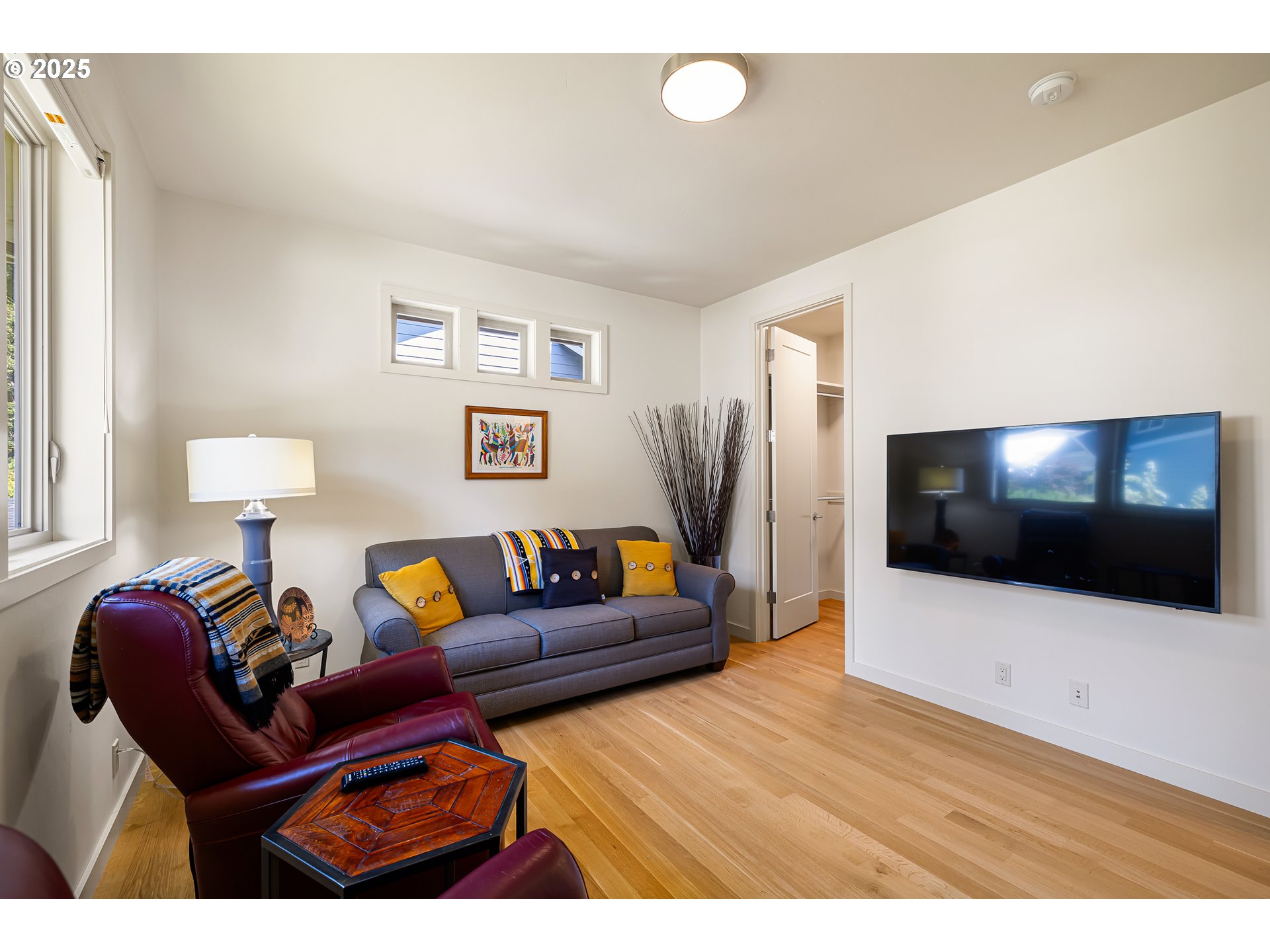 2490 PANORAMA DR