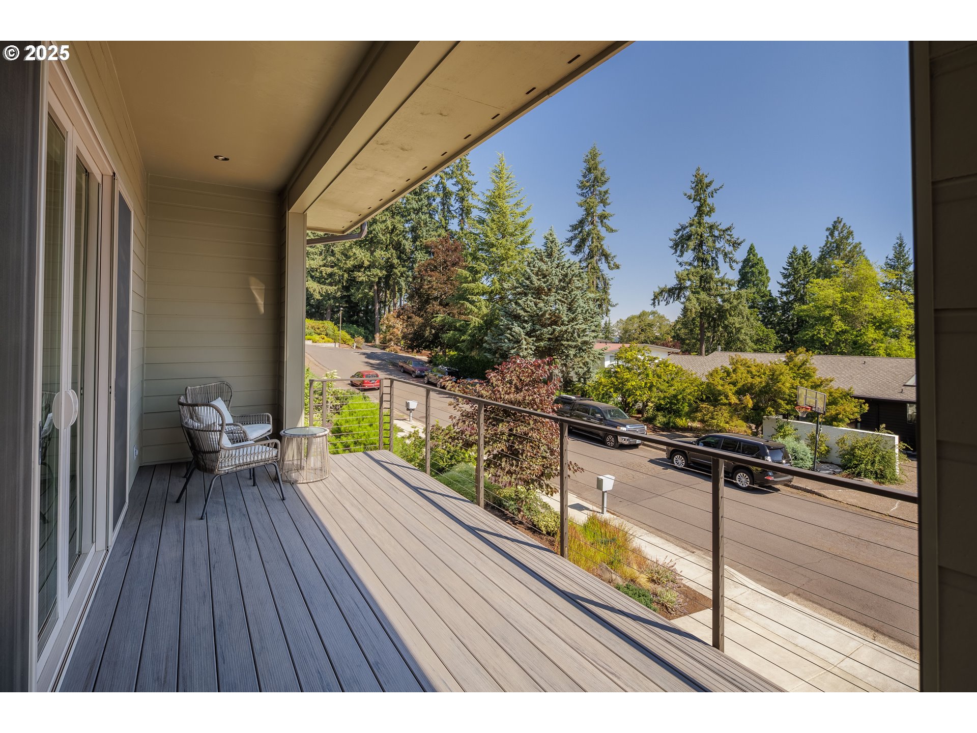 2490 PANORAMA DR
