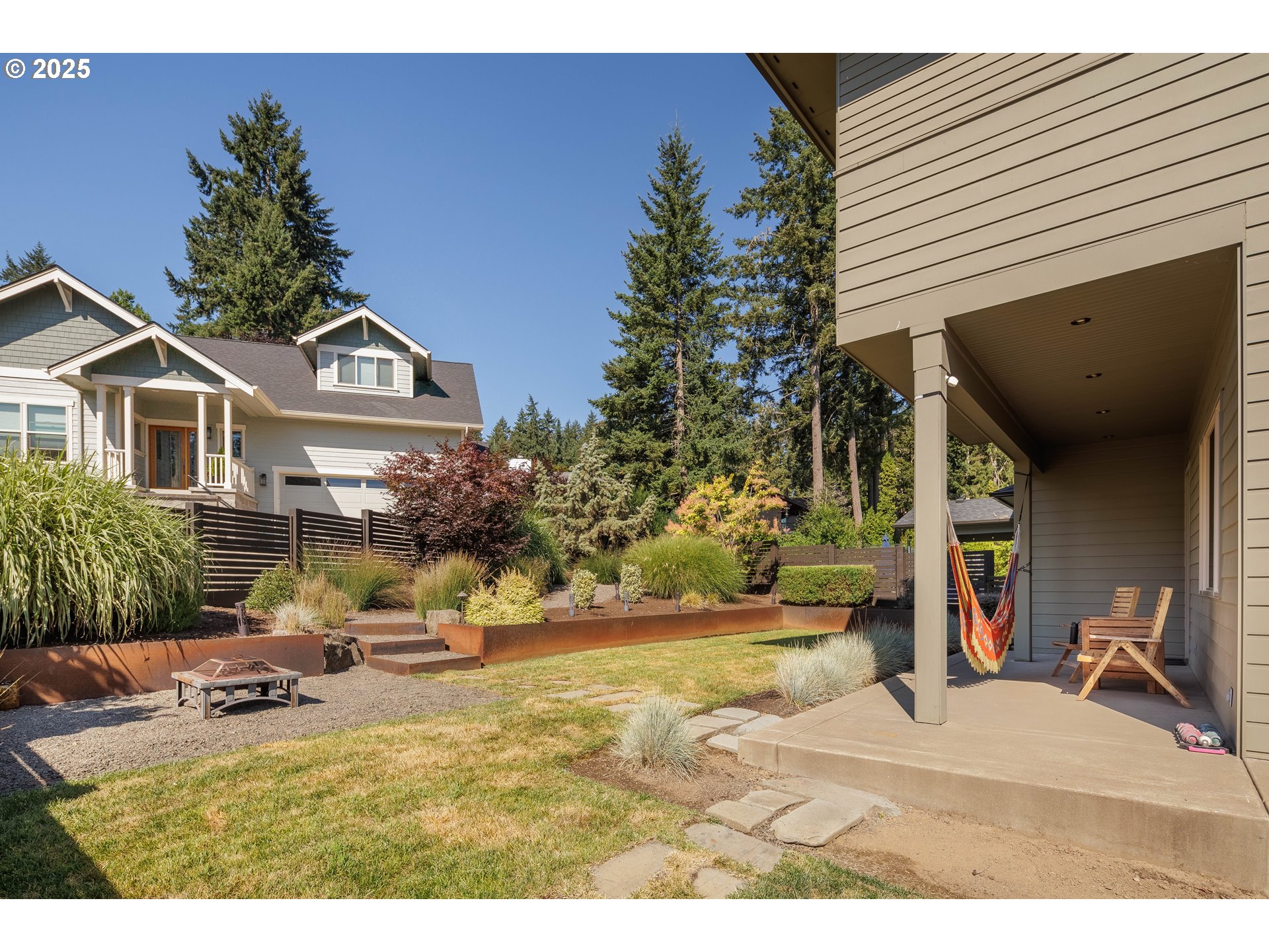 2490 PANORAMA DR
