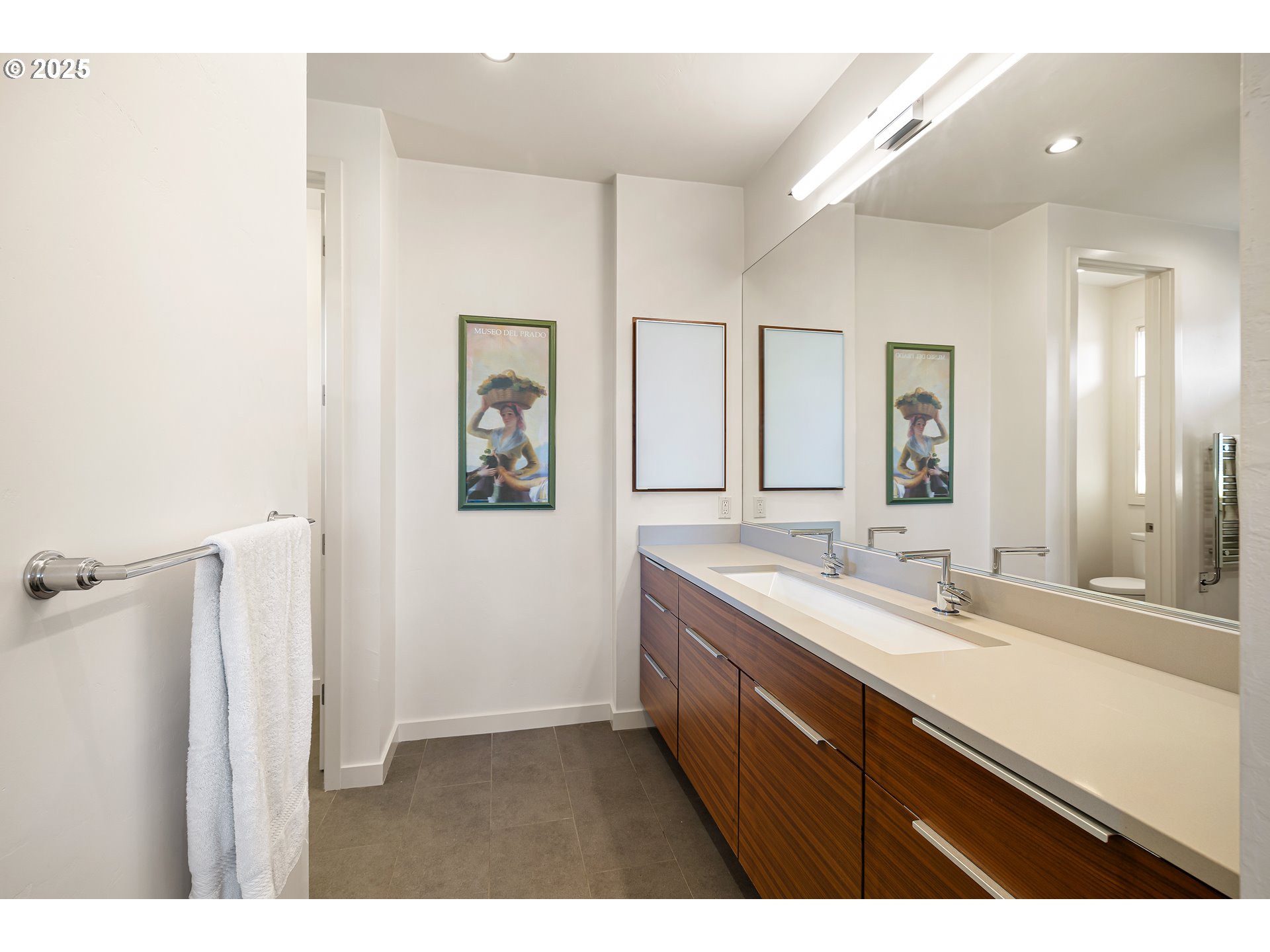 2490 PANORAMA DR