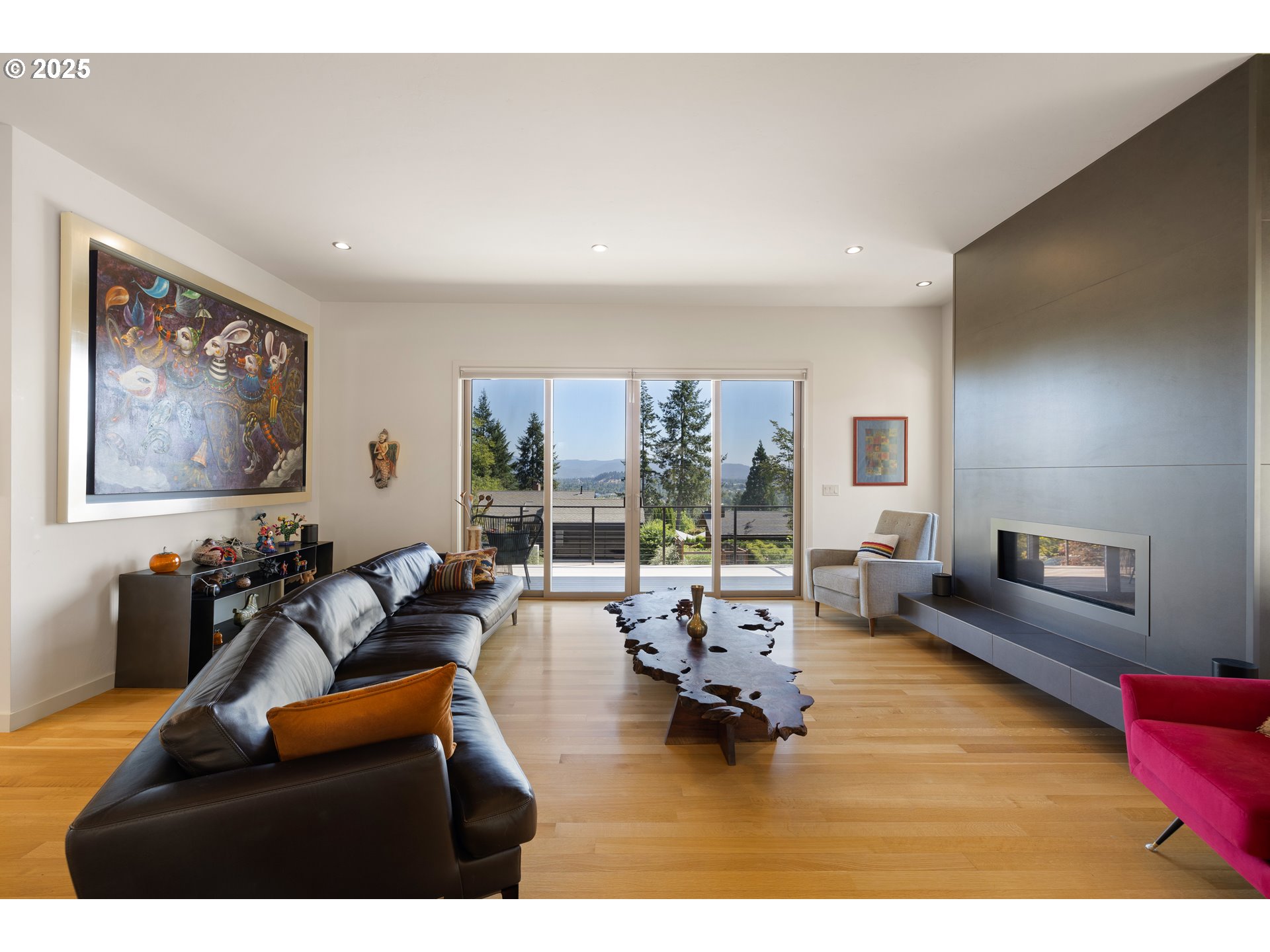 2490 PANORAMA DR