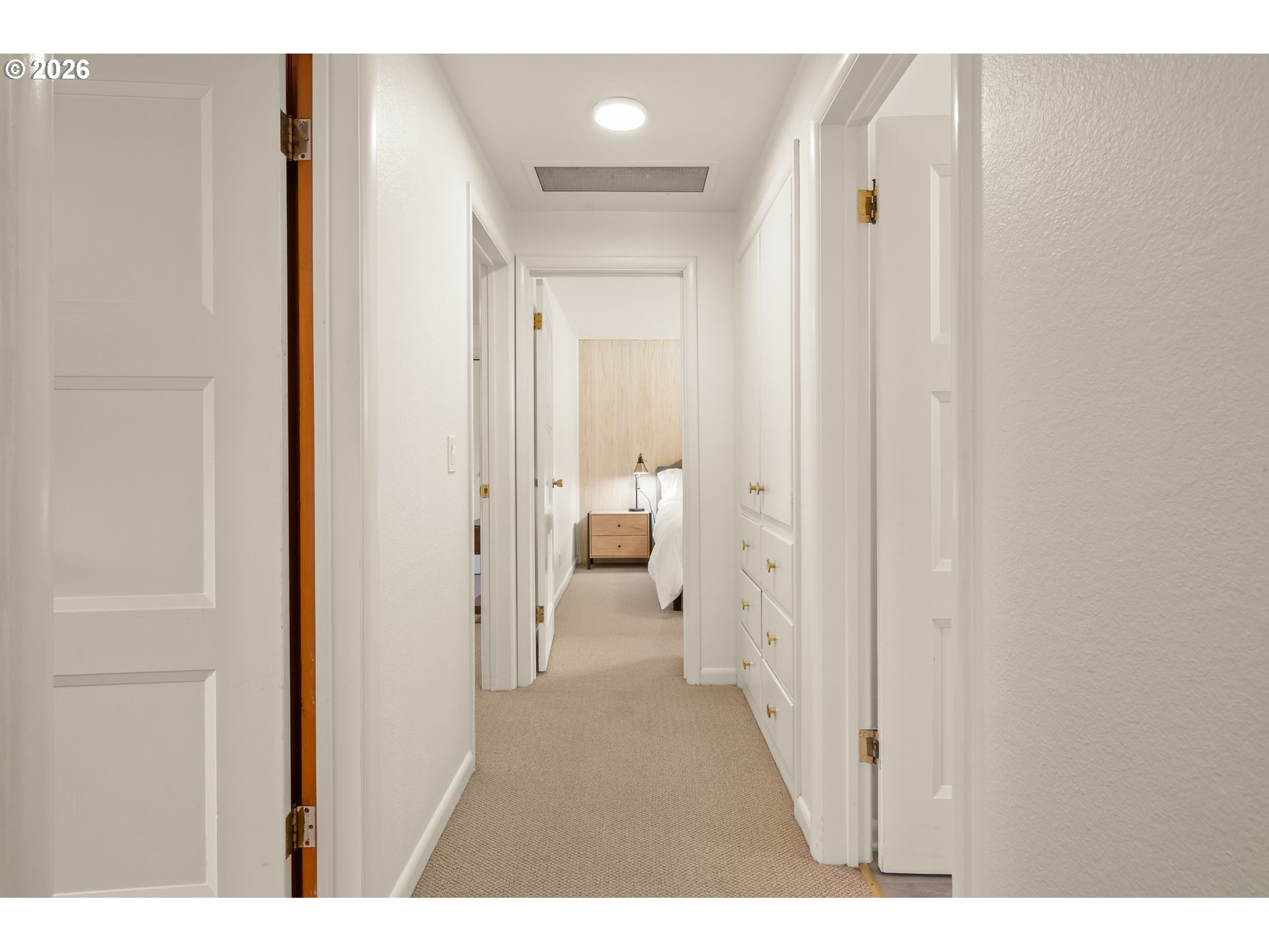 1090 E 28th AVE