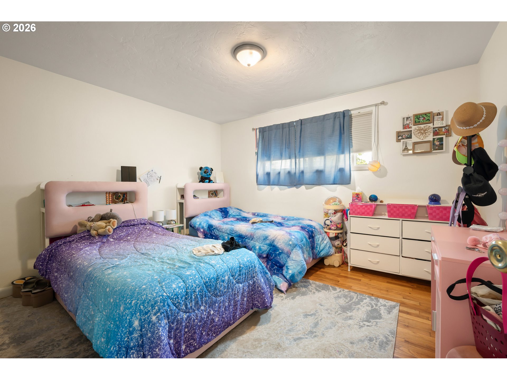 1090 E 28th AVE