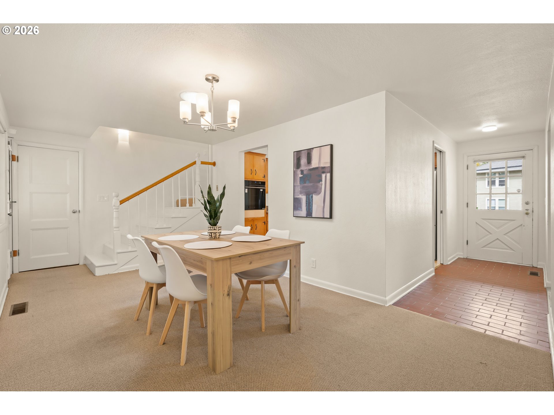 1090 E 28th AVE