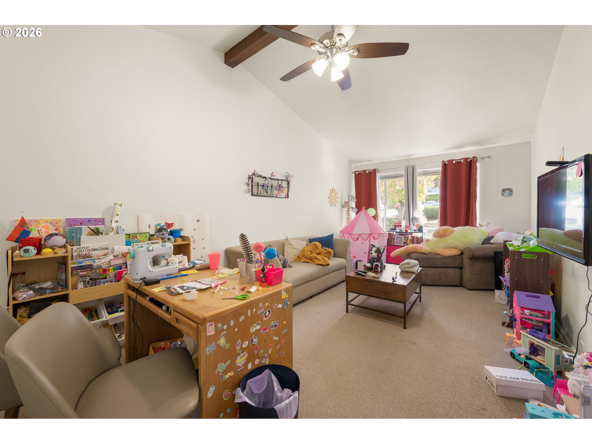 1090 E 28th AVE