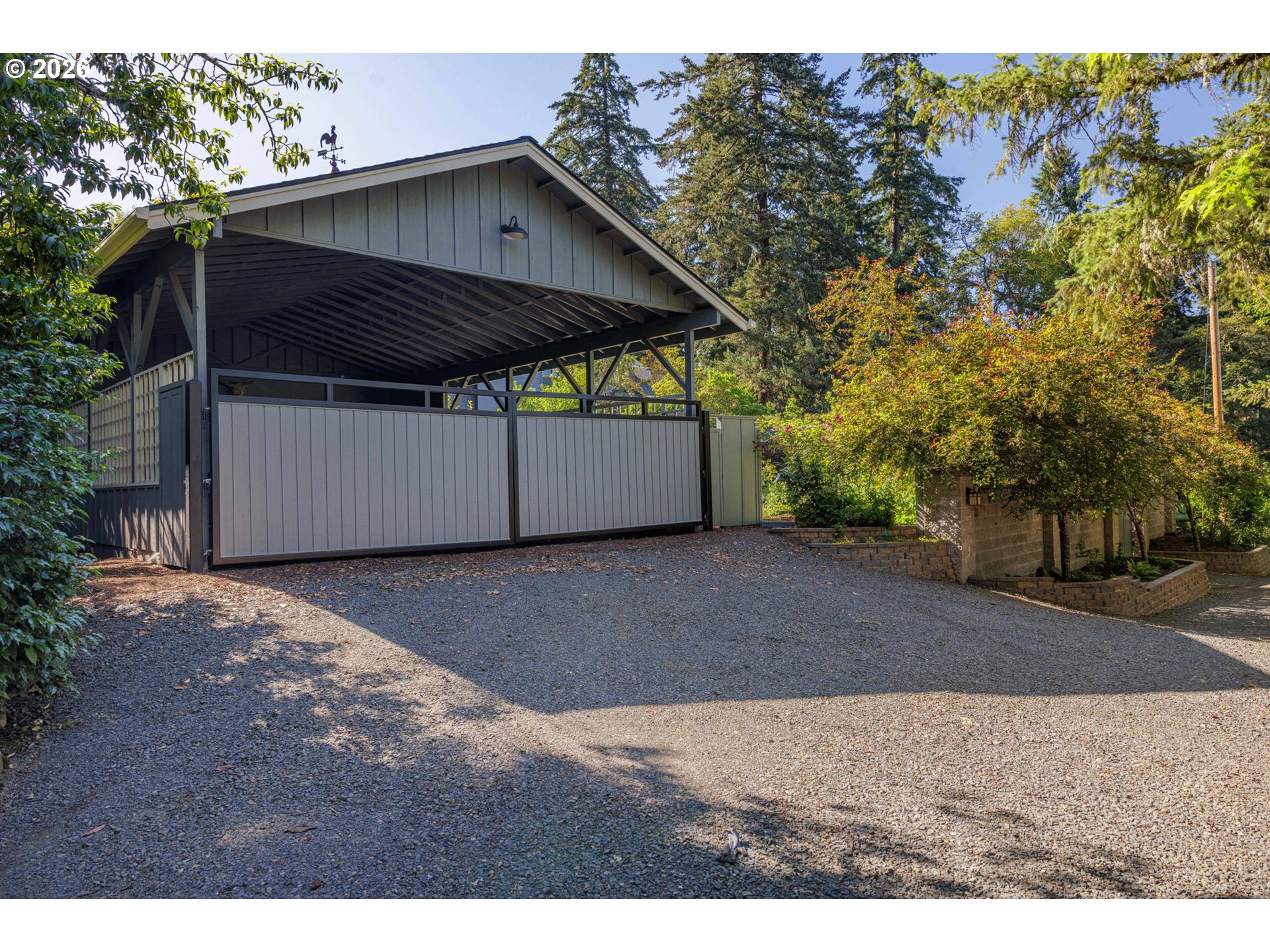 1949 GRAHAM DR
