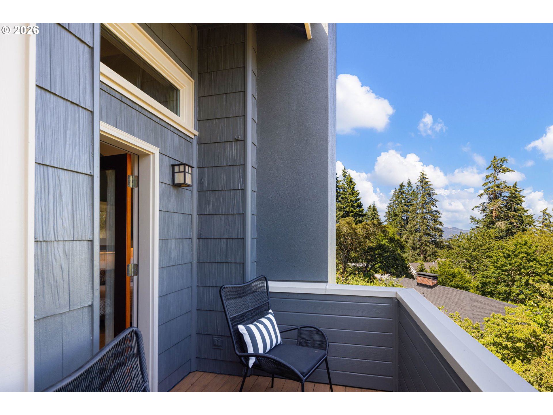 1949 GRAHAM DR