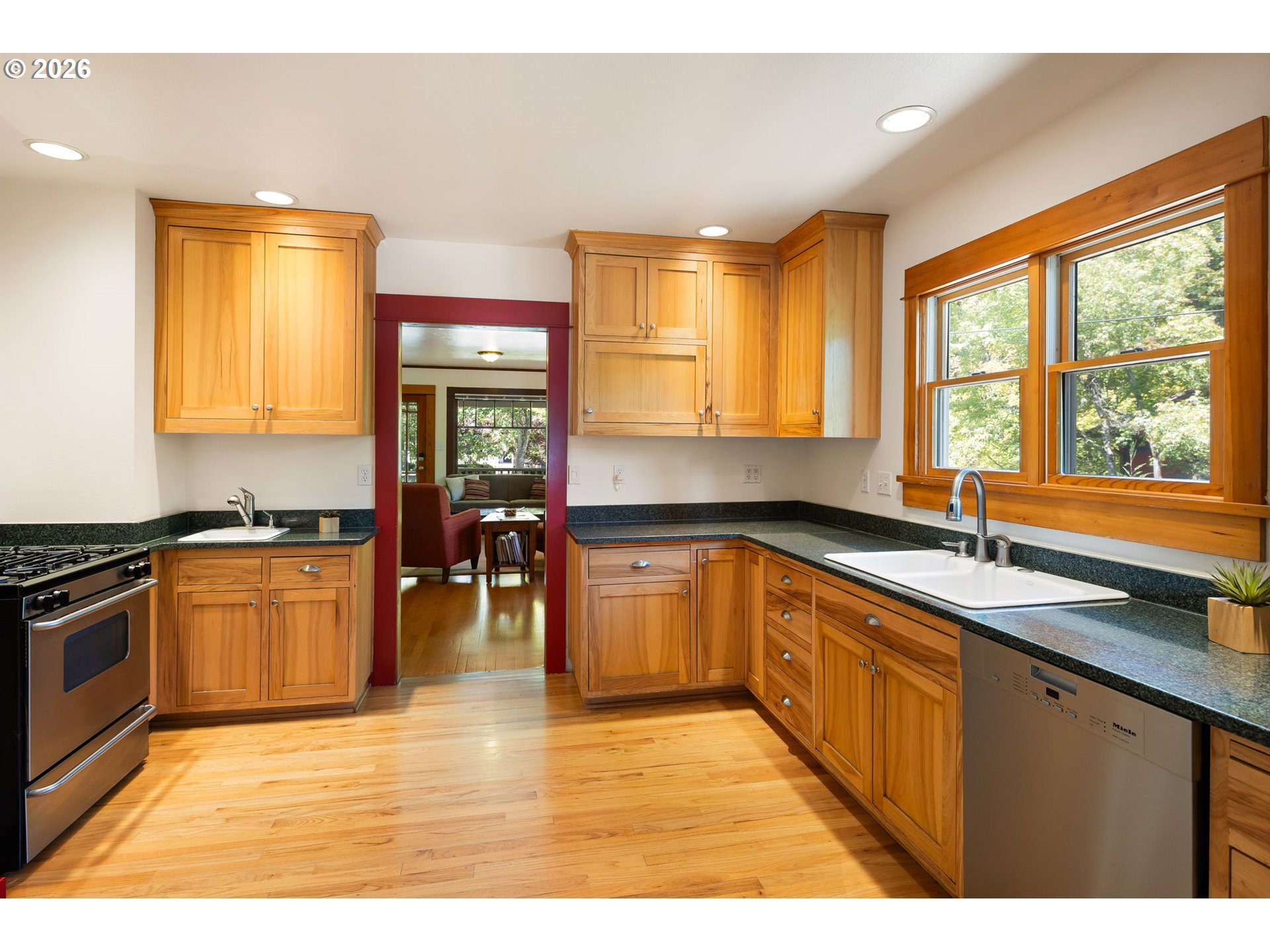 1969 VILLARD ST
