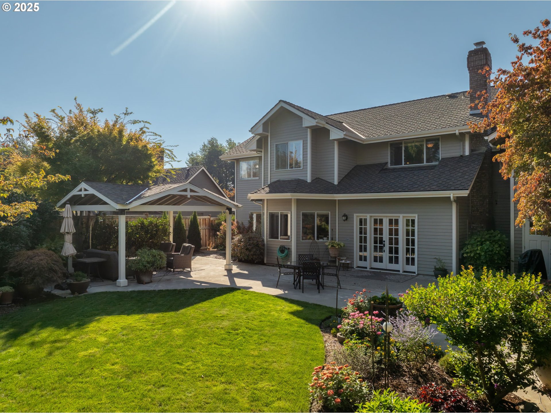 1333 VICTORIAN WAY