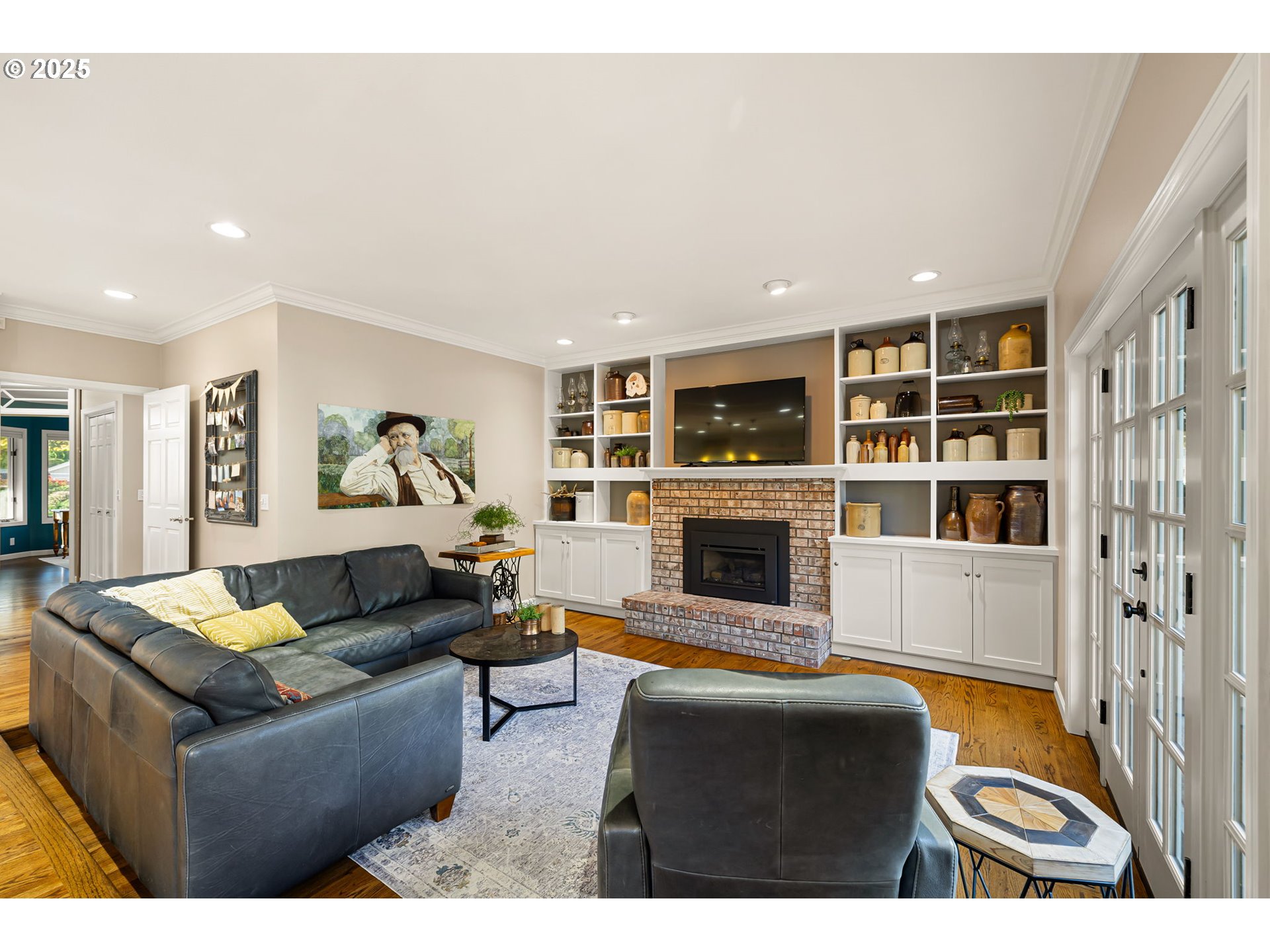 1333 VICTORIAN WAY