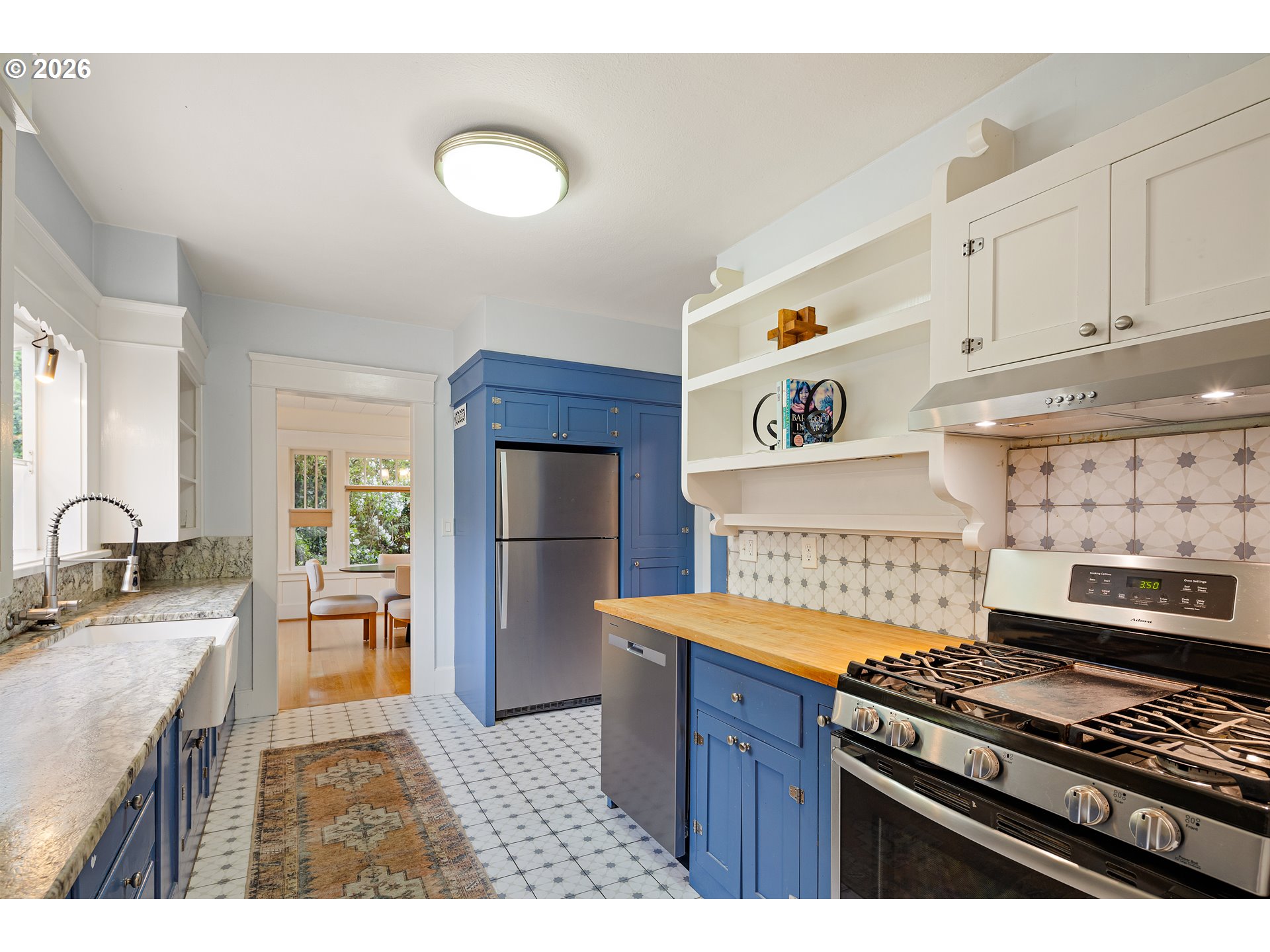 775 W 11th AVE