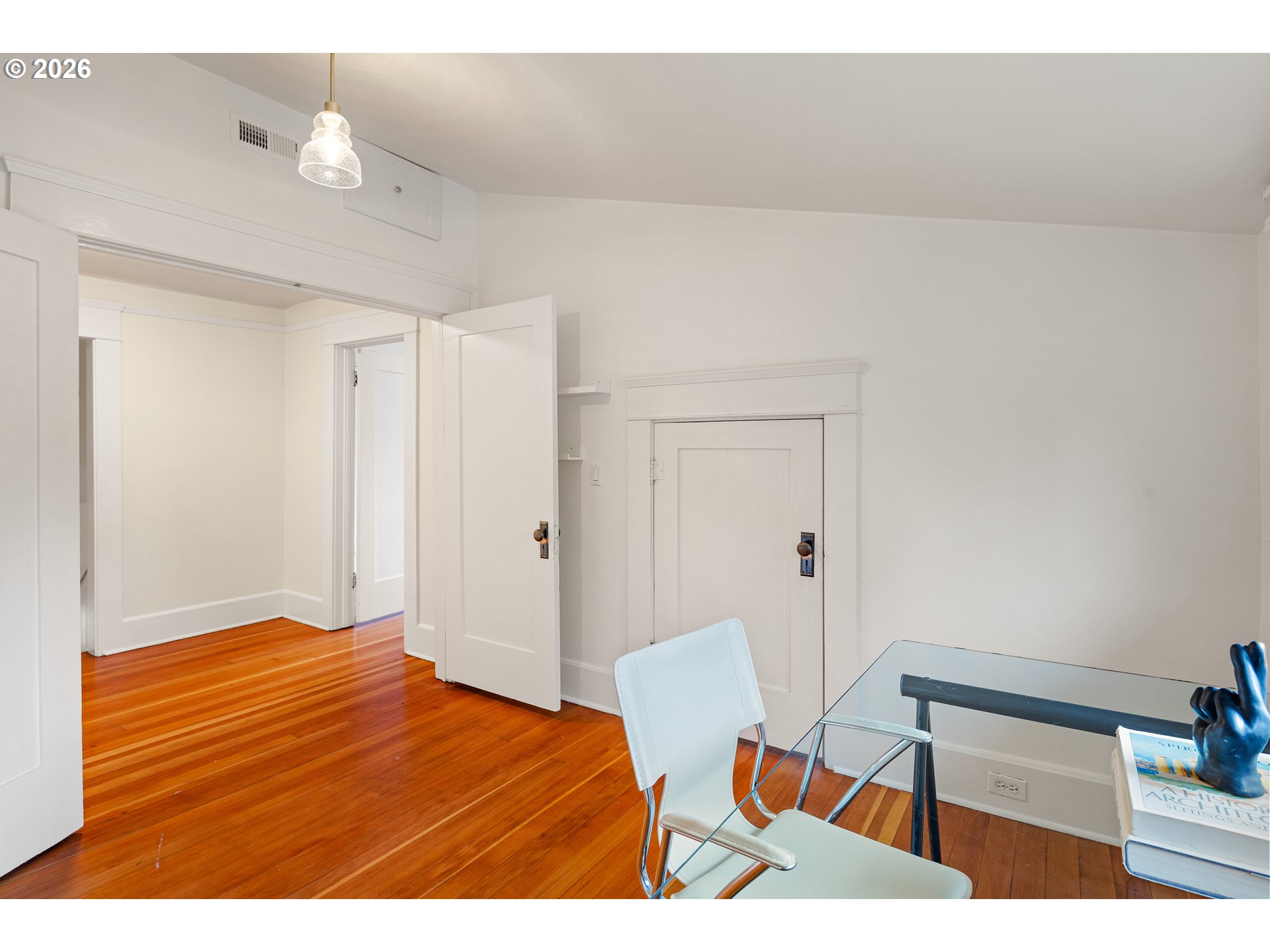 775 W 11th AVE