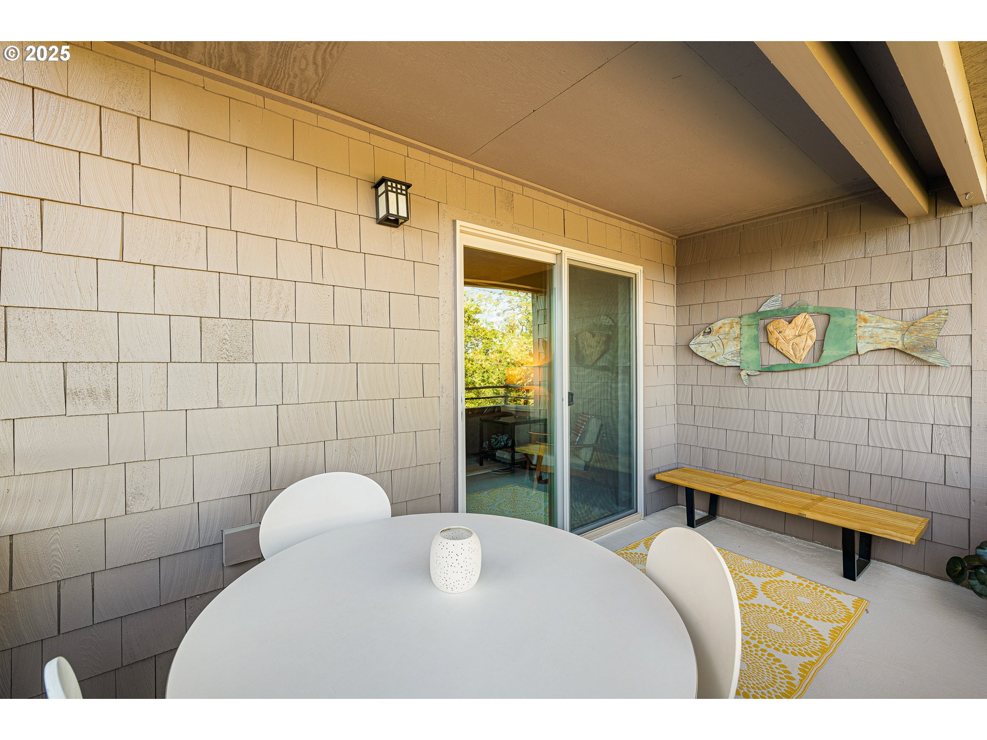 83 ROCKRIDGE DR