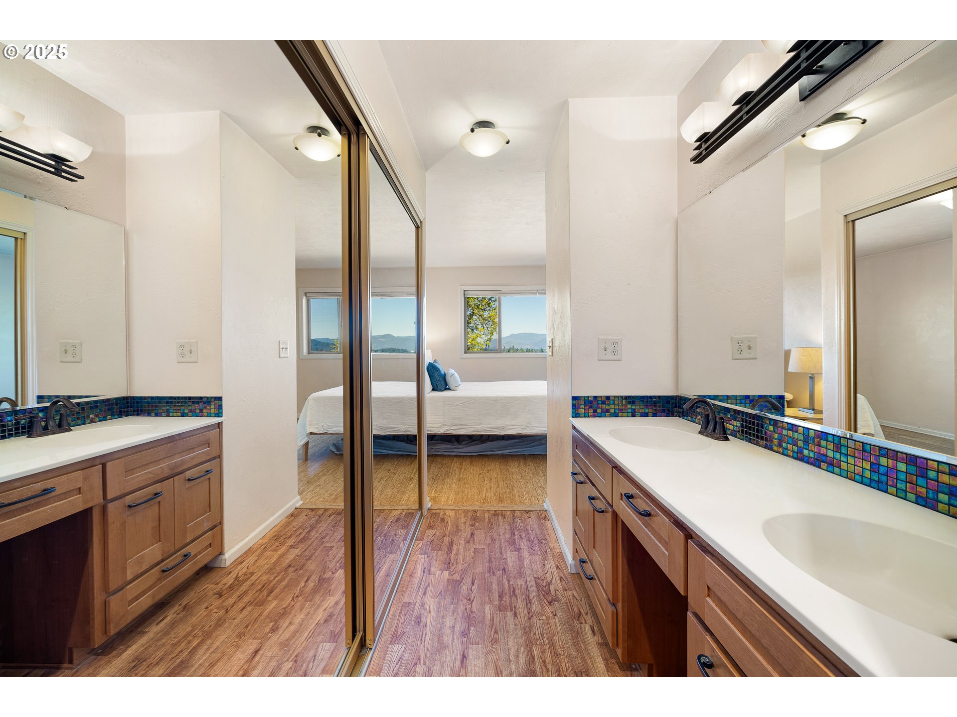 83 ROCKRIDGE DR