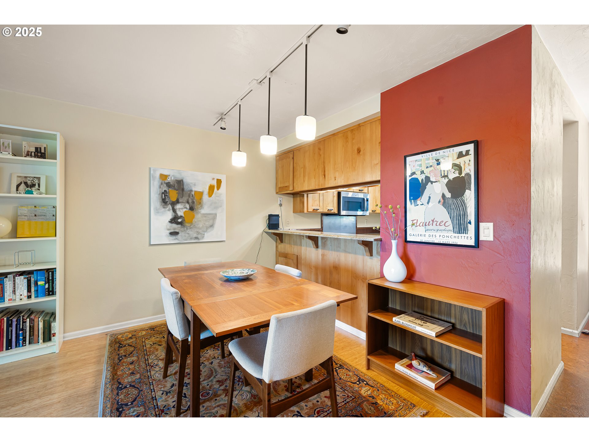 83 ROCKRIDGE DR