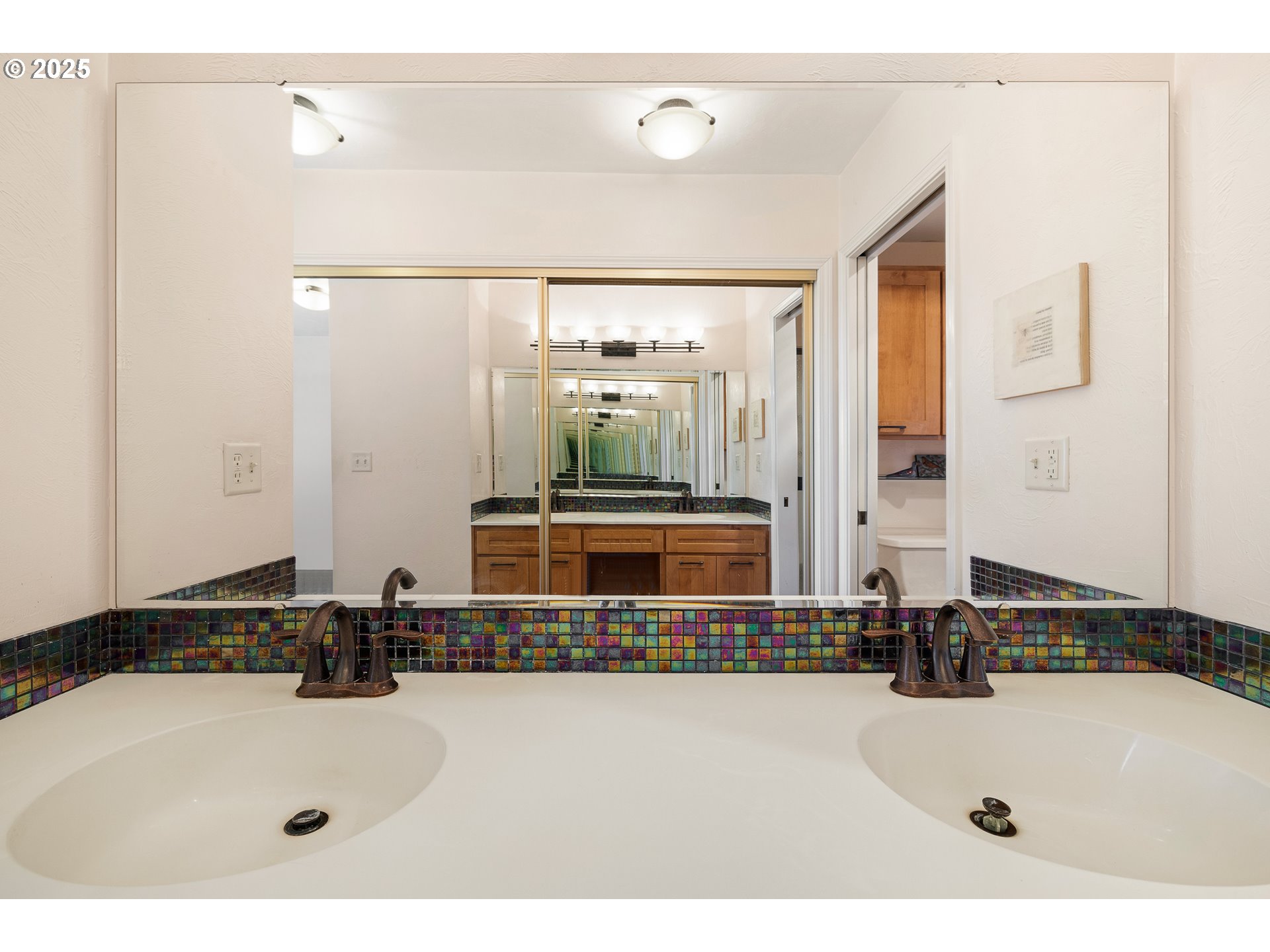 83 ROCKRIDGE DR