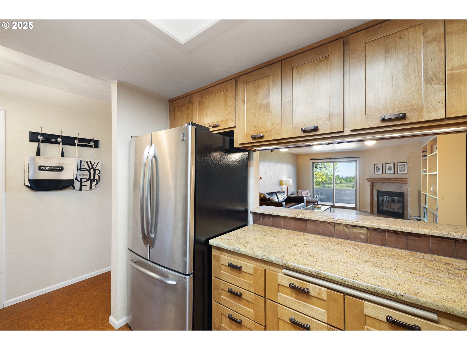 83 ROCKRIDGE DR