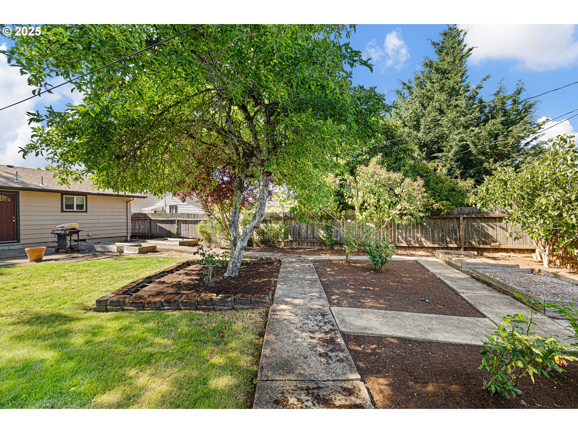2235 POLK ST