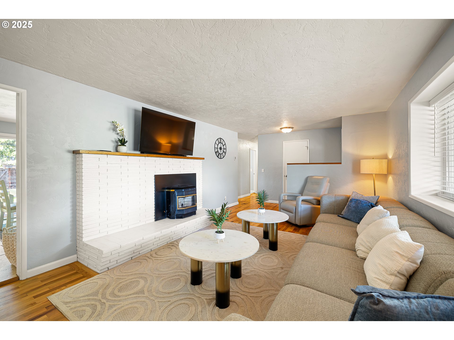 2235 POLK ST