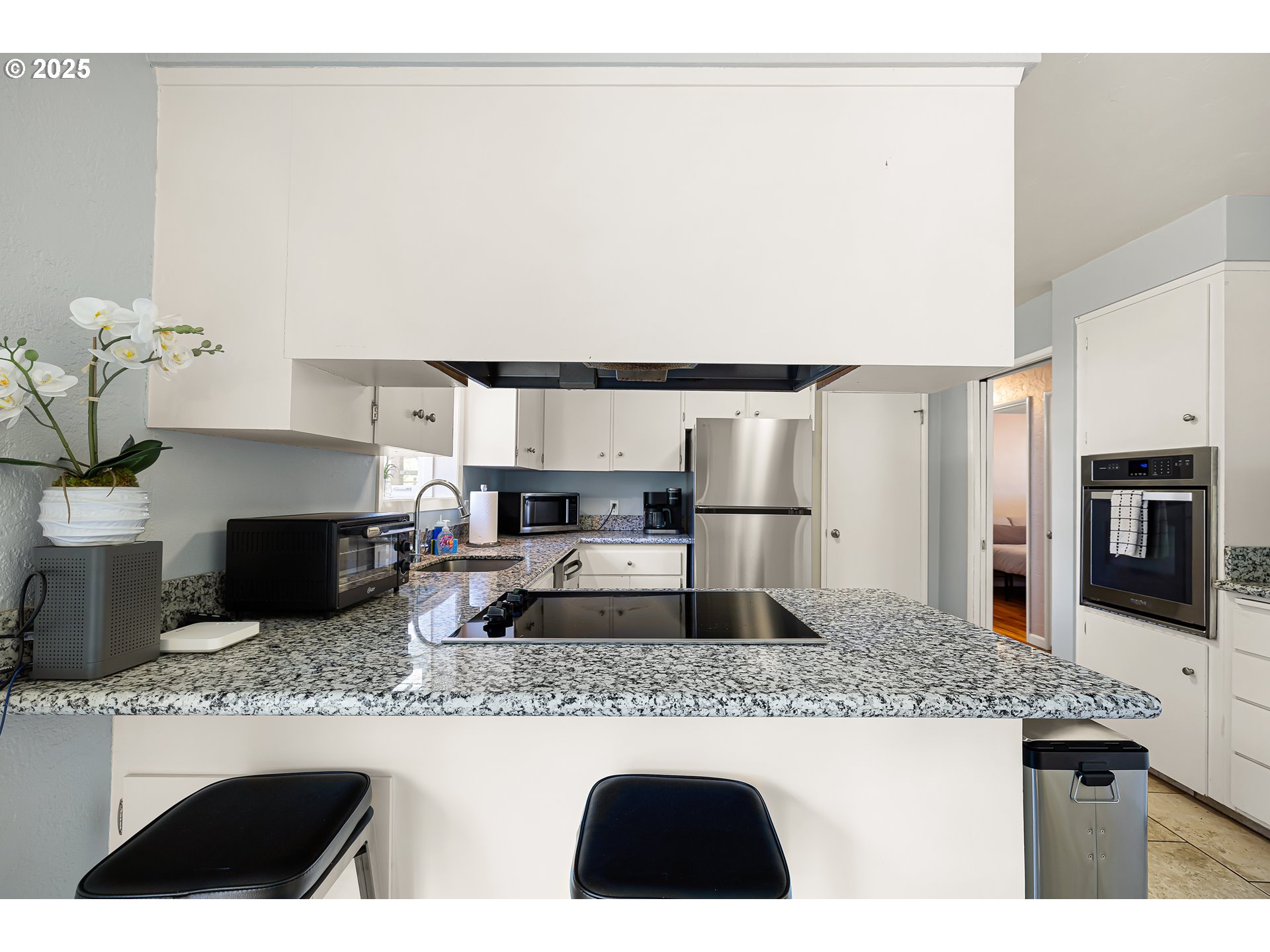 2235 POLK ST