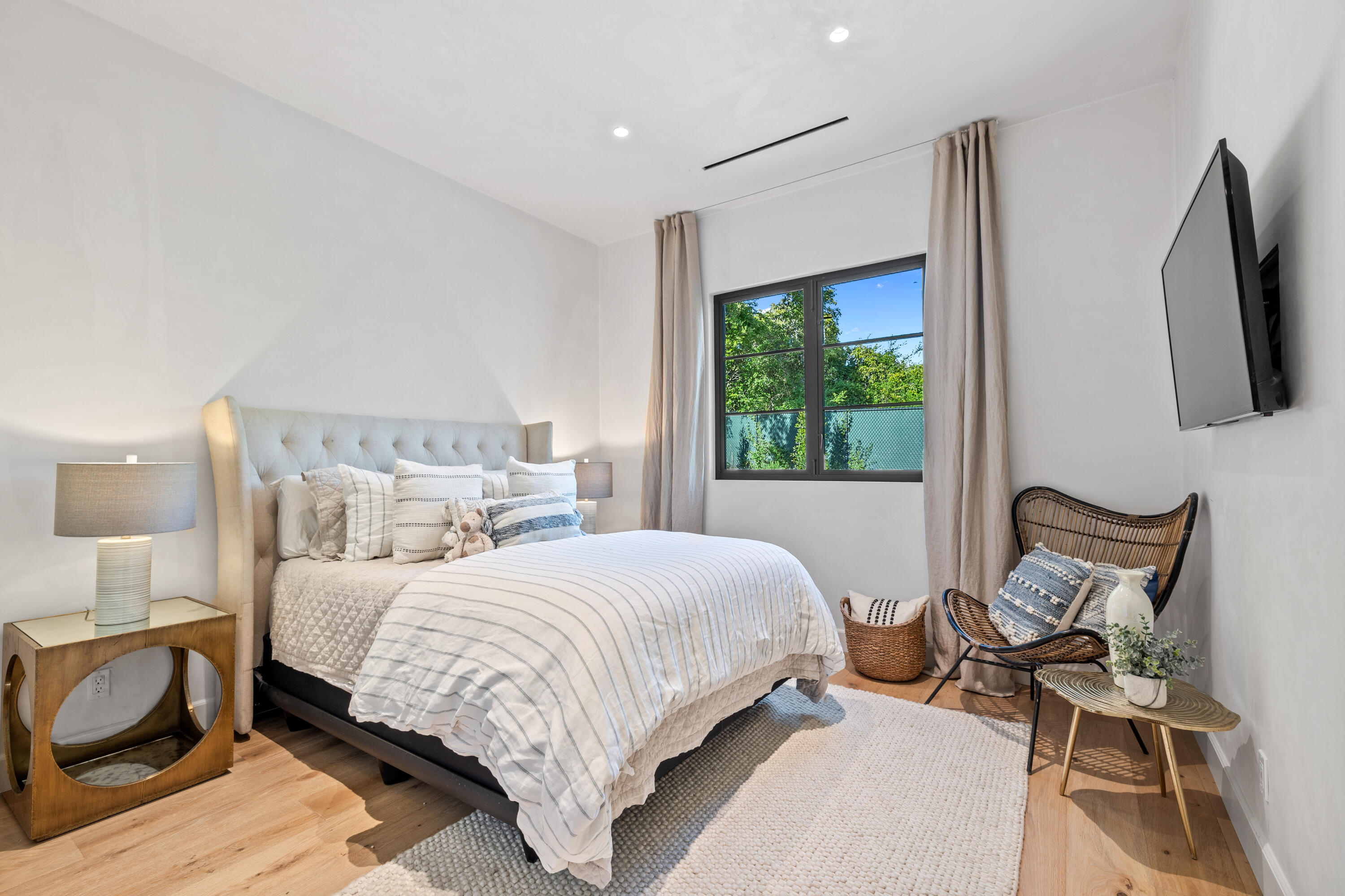 2775 Sycamore Canyon Road