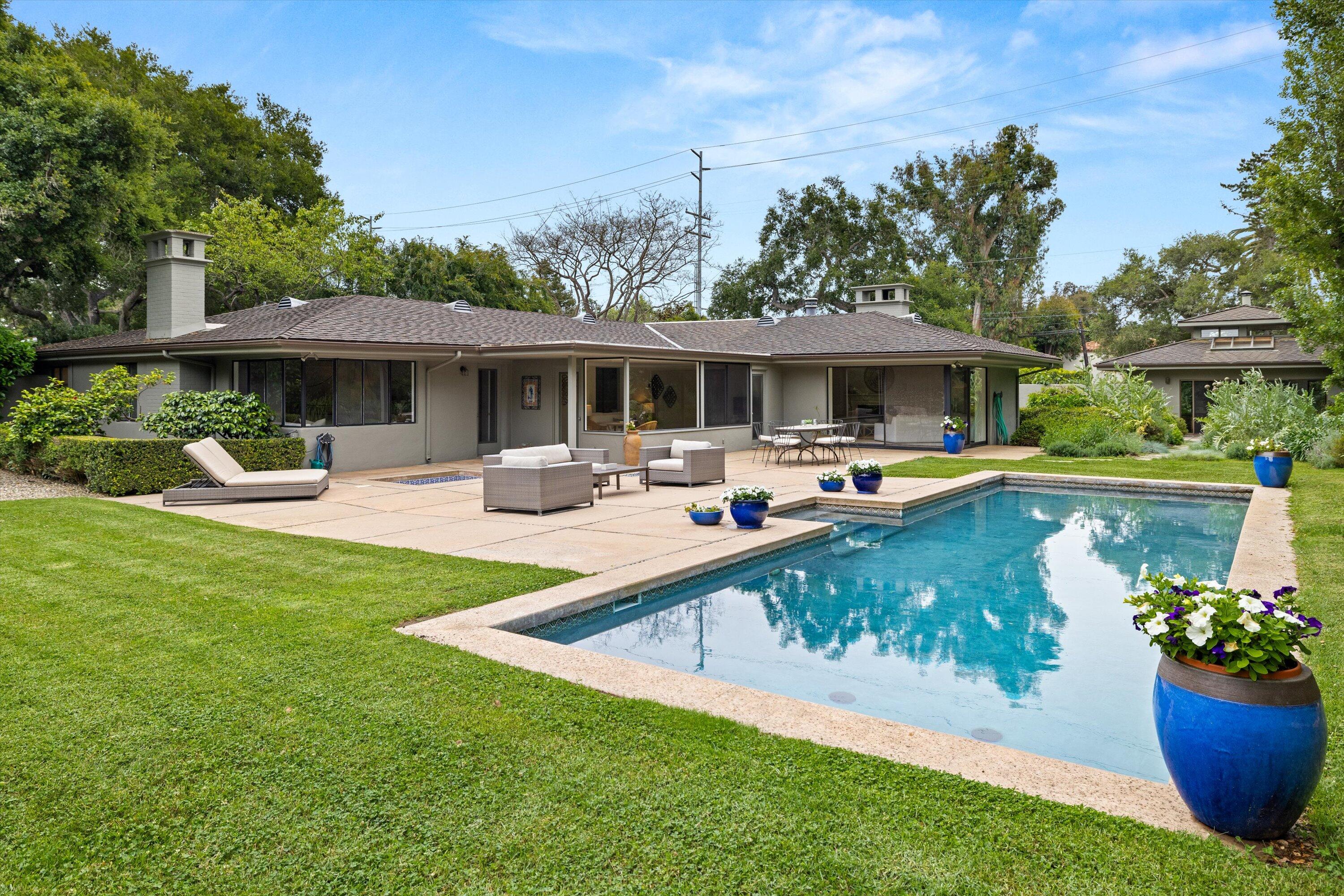 1666 San Leandro Lane