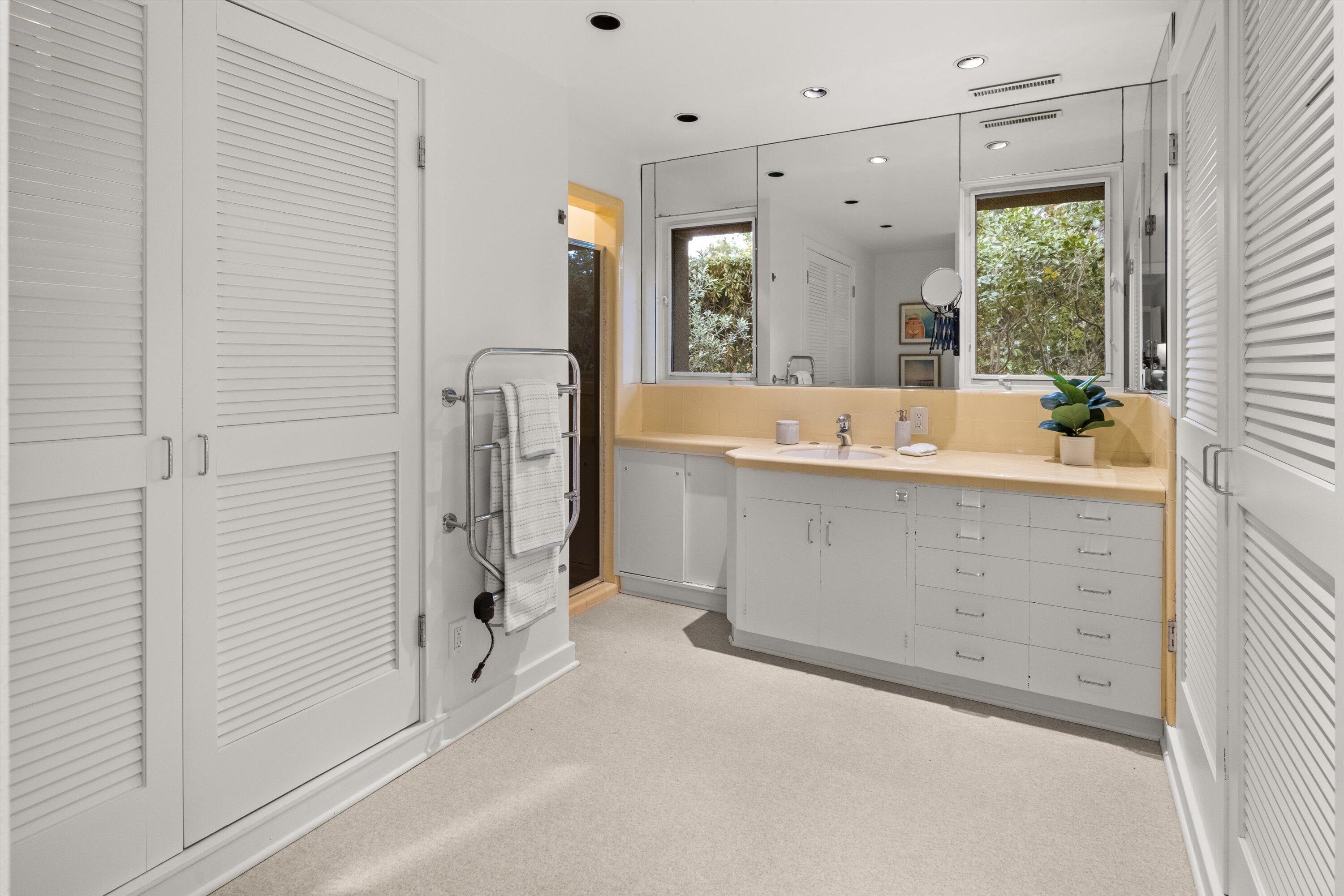 1666 San Leandro Lane