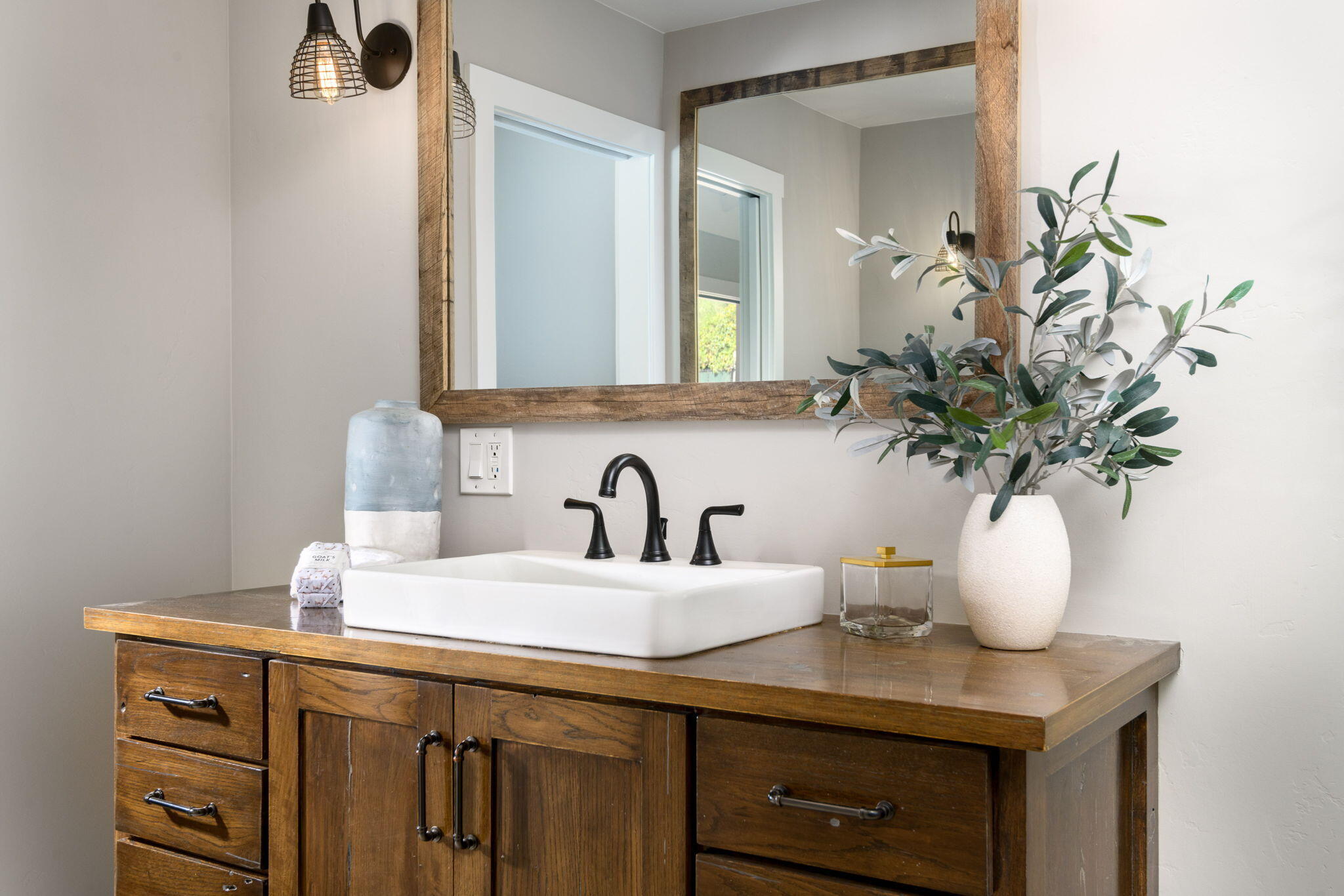 2775 Sycamore Canyon Road