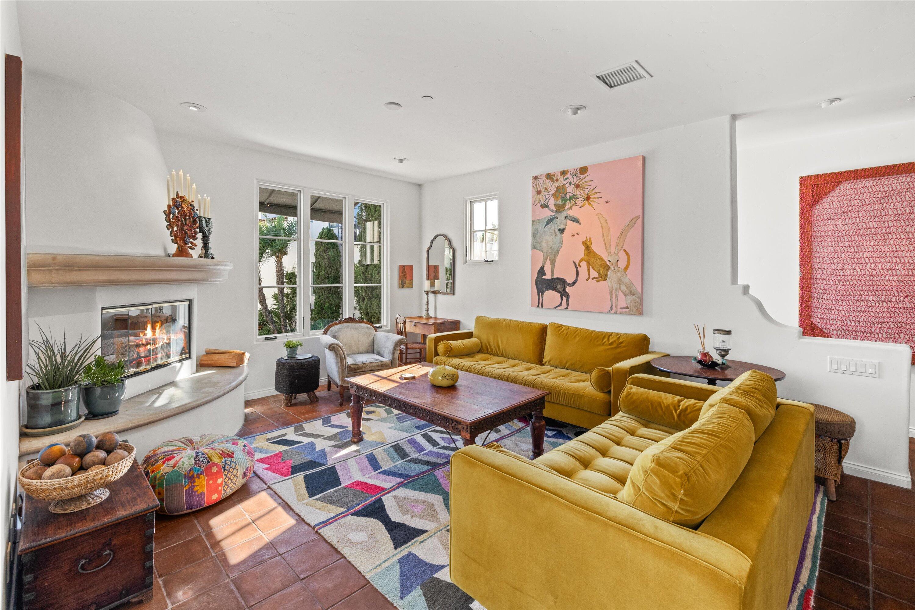 218 Santa Barbara Street Unit: C