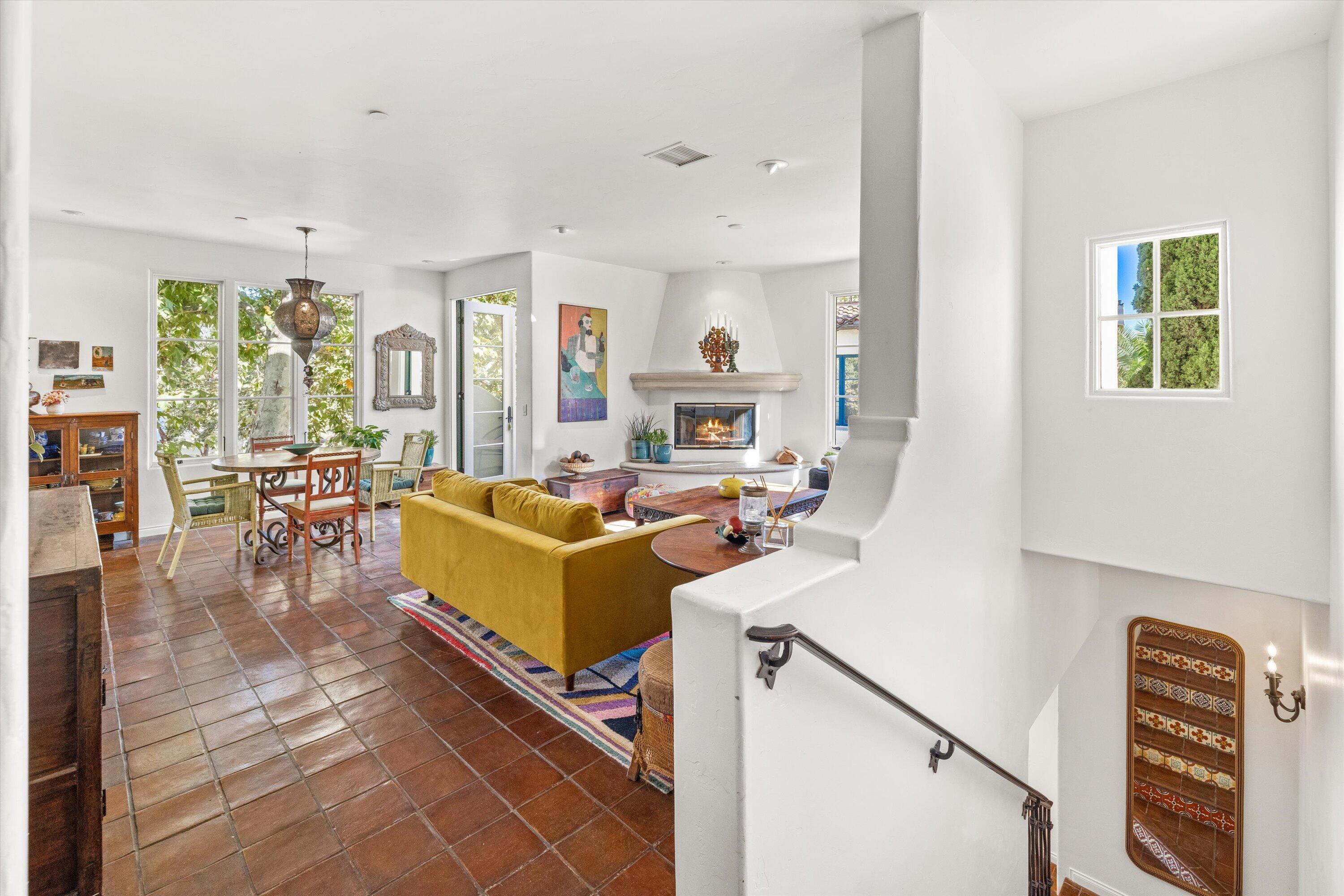 218 Santa Barbara Street Unit: C