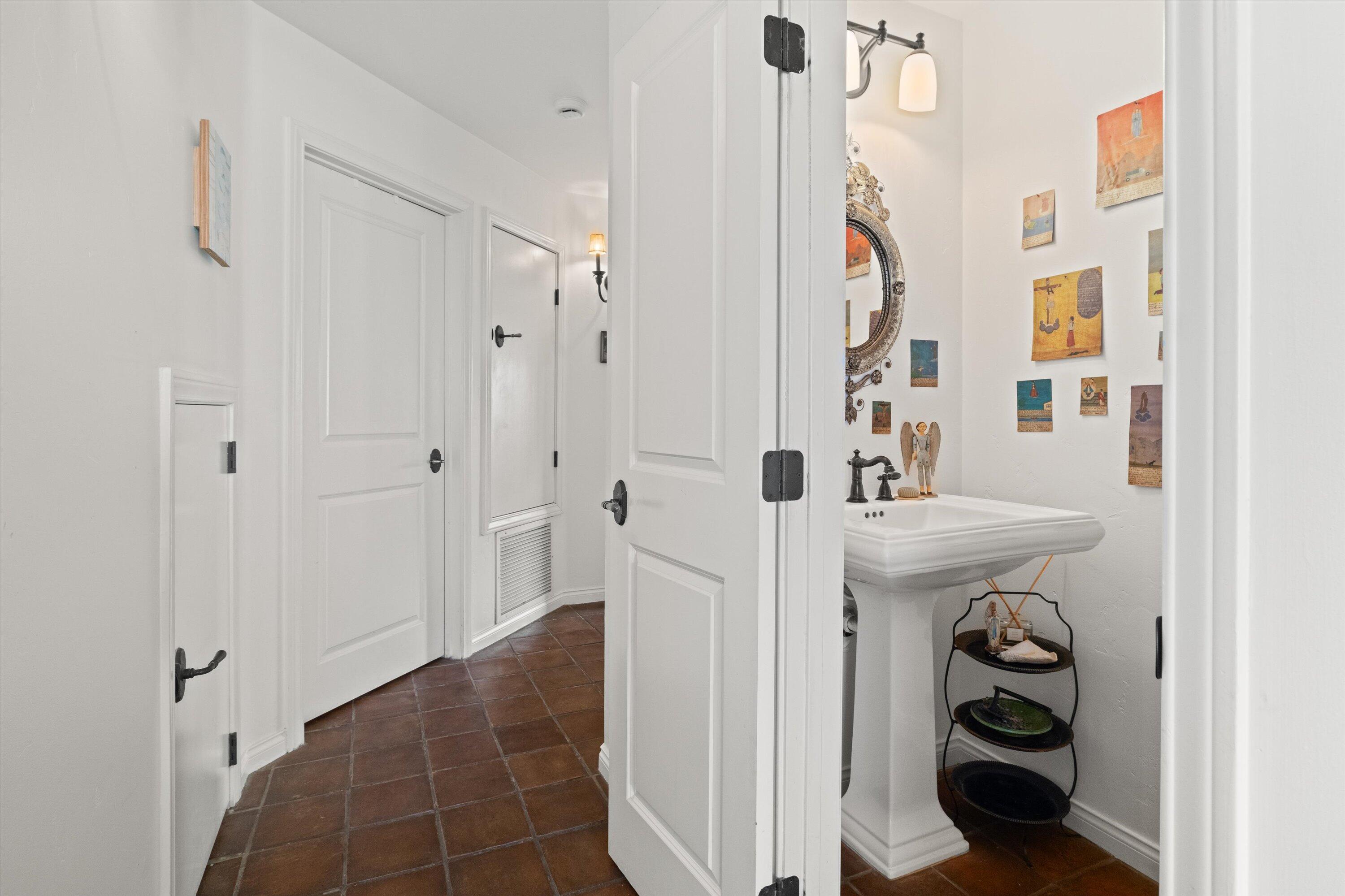 218 Santa Barbara Street Unit: C