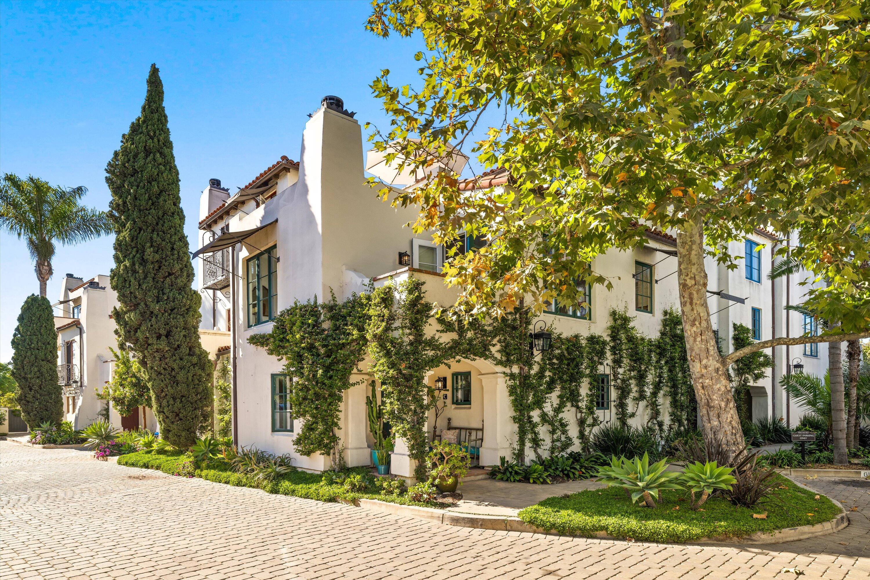 218 Santa Barbara Street Unit: C