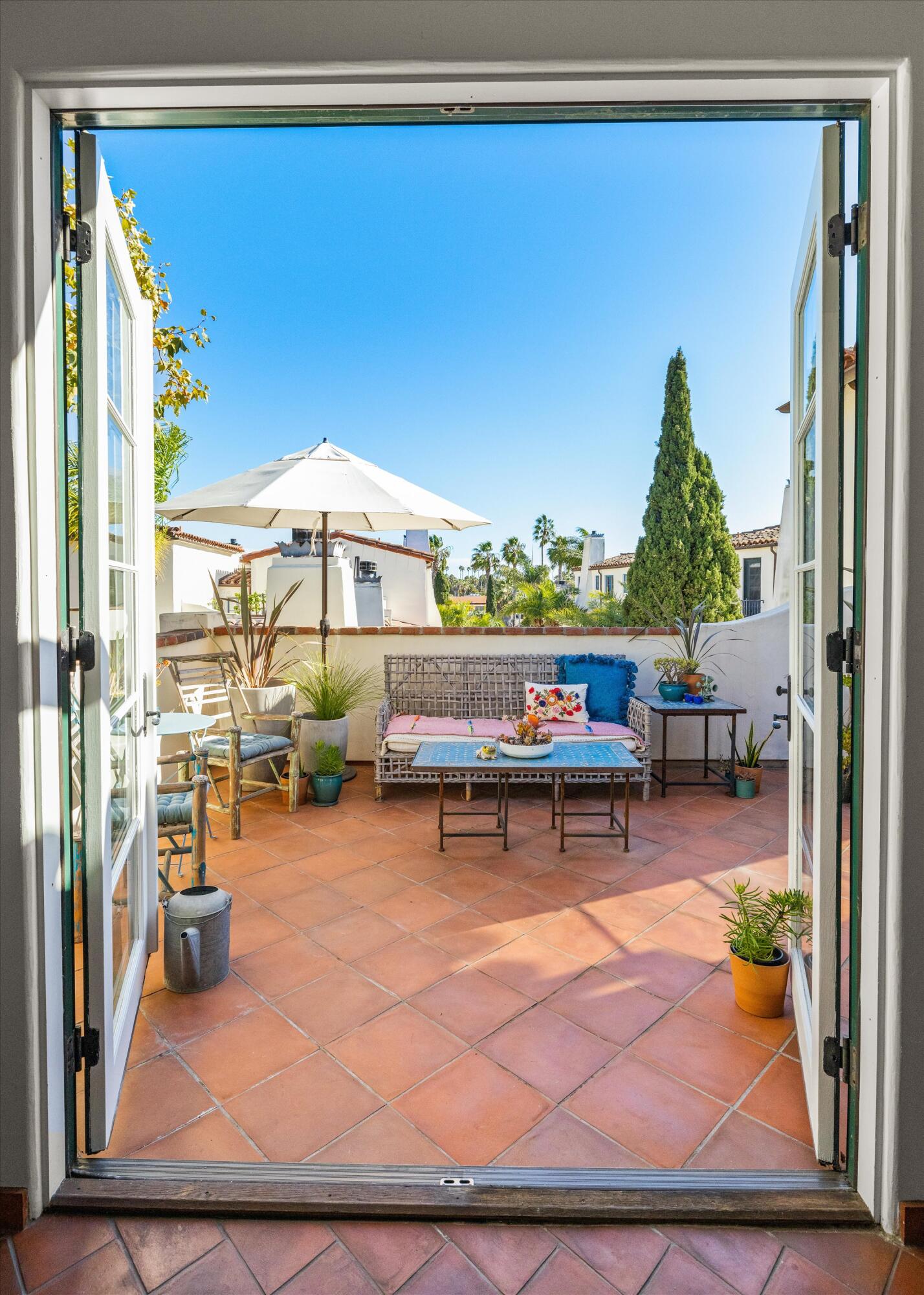 218 Santa Barbara Street Unit: C