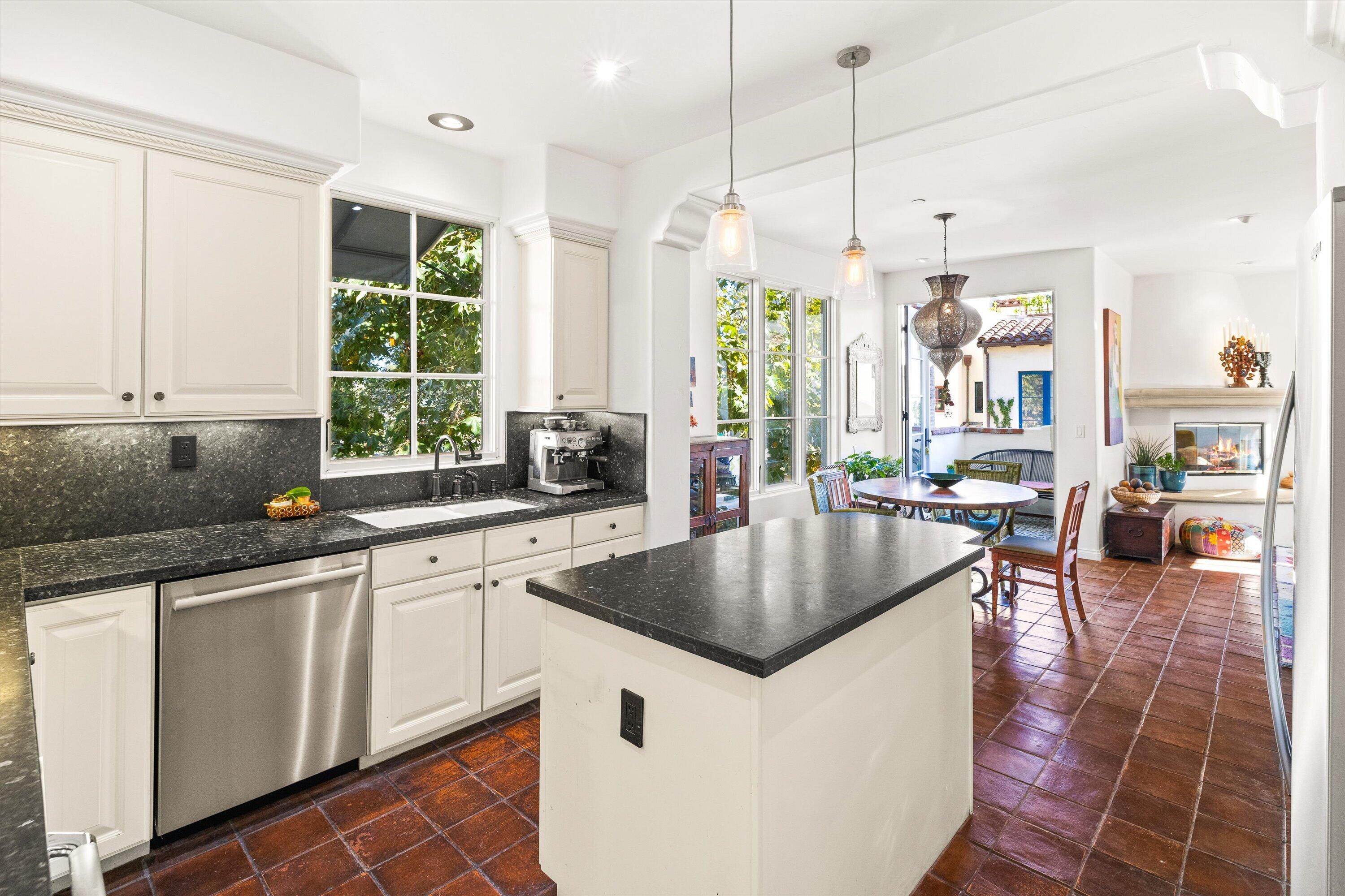 218 Santa Barbara Street Unit: C