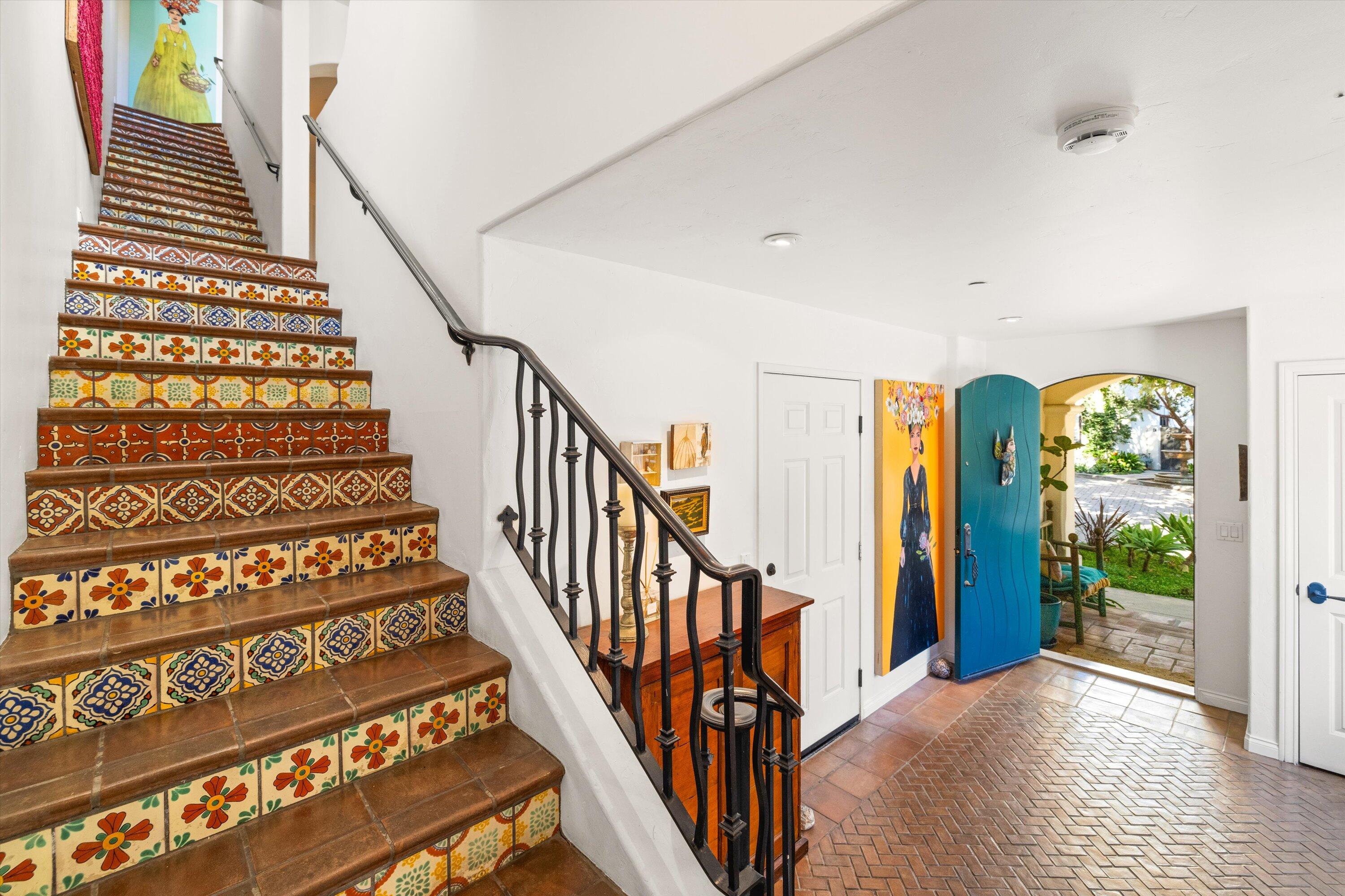 218 Santa Barbara Street Unit: C