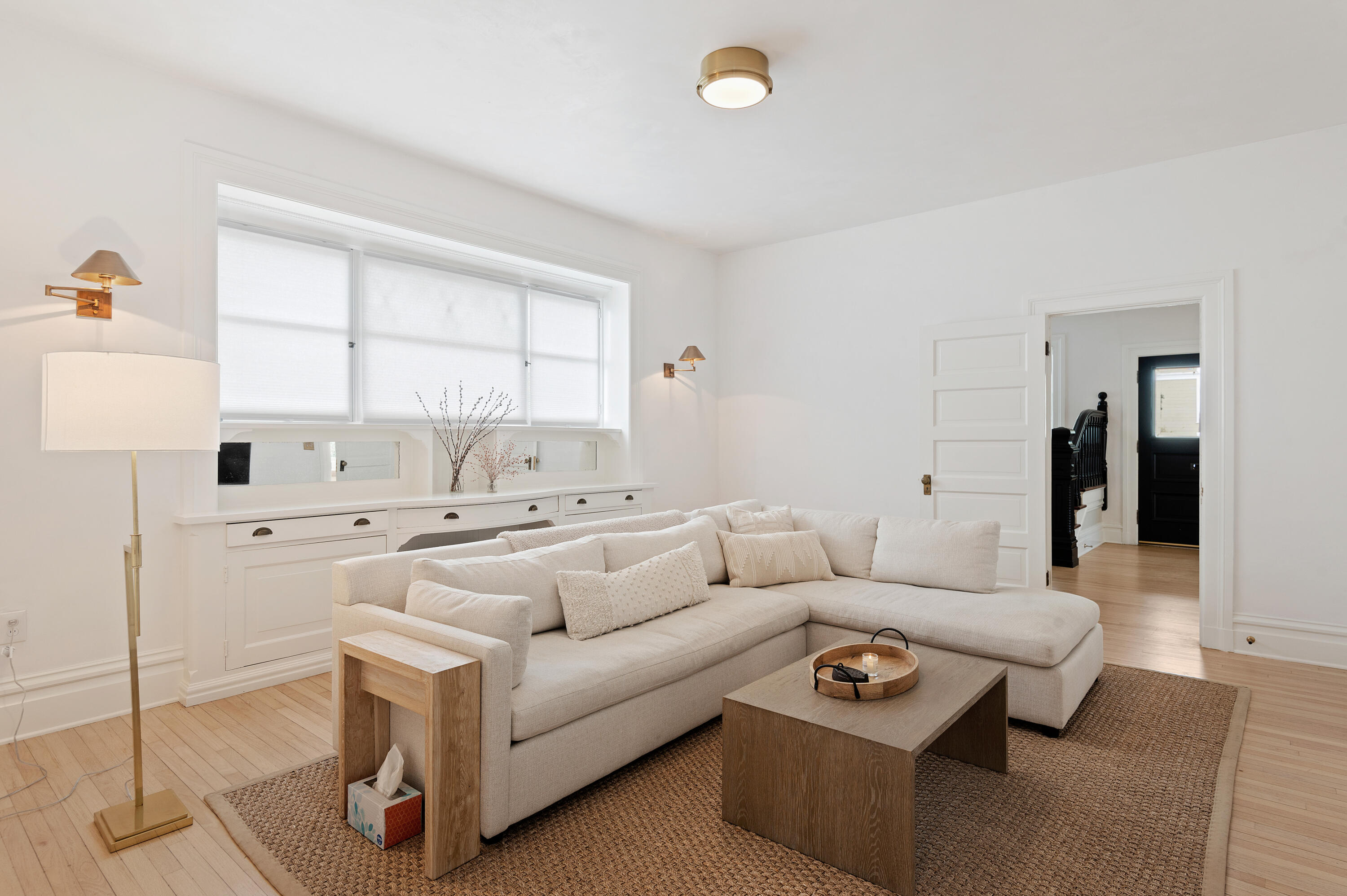 100 W Valerio Street