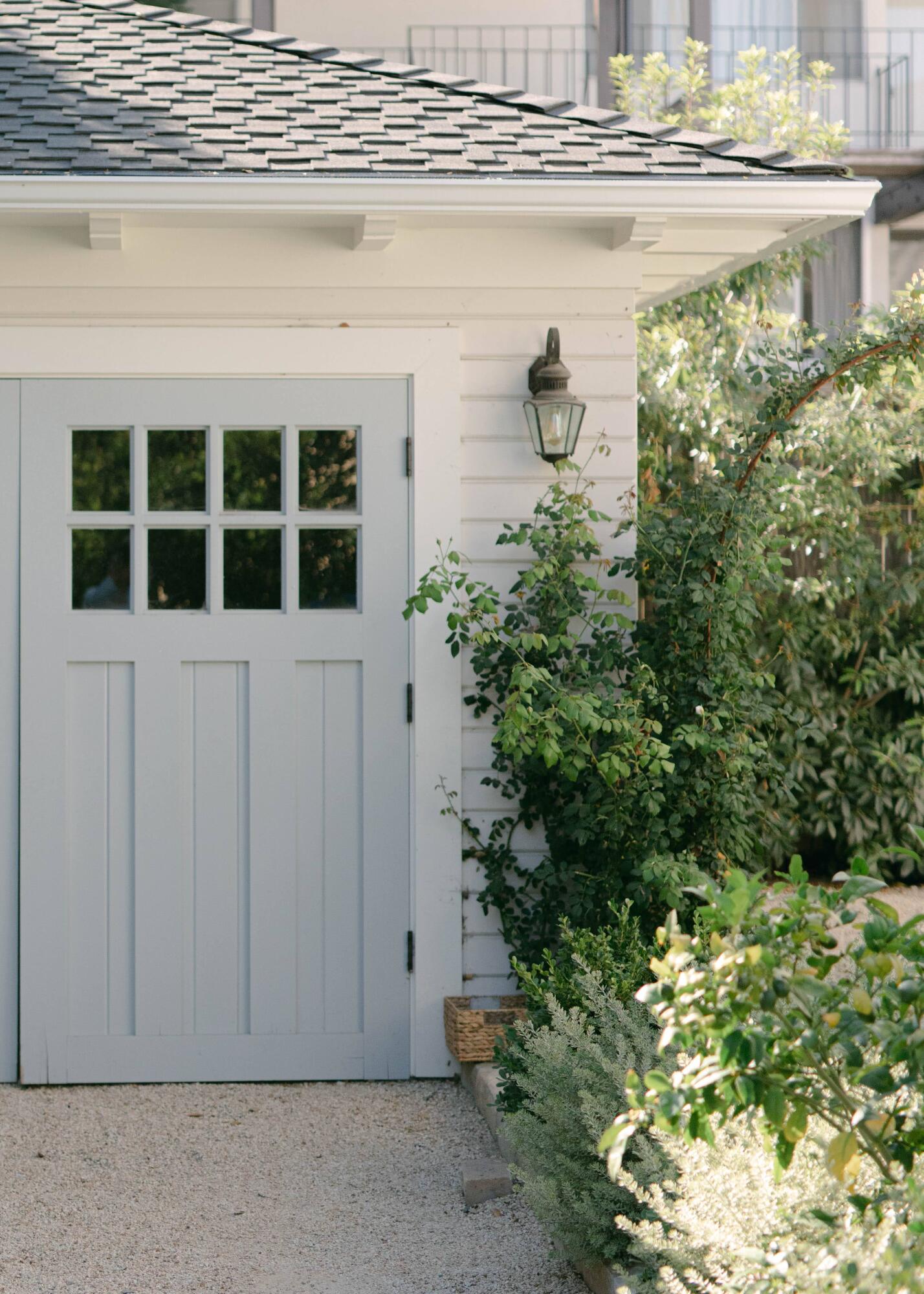 100 W Valerio Street