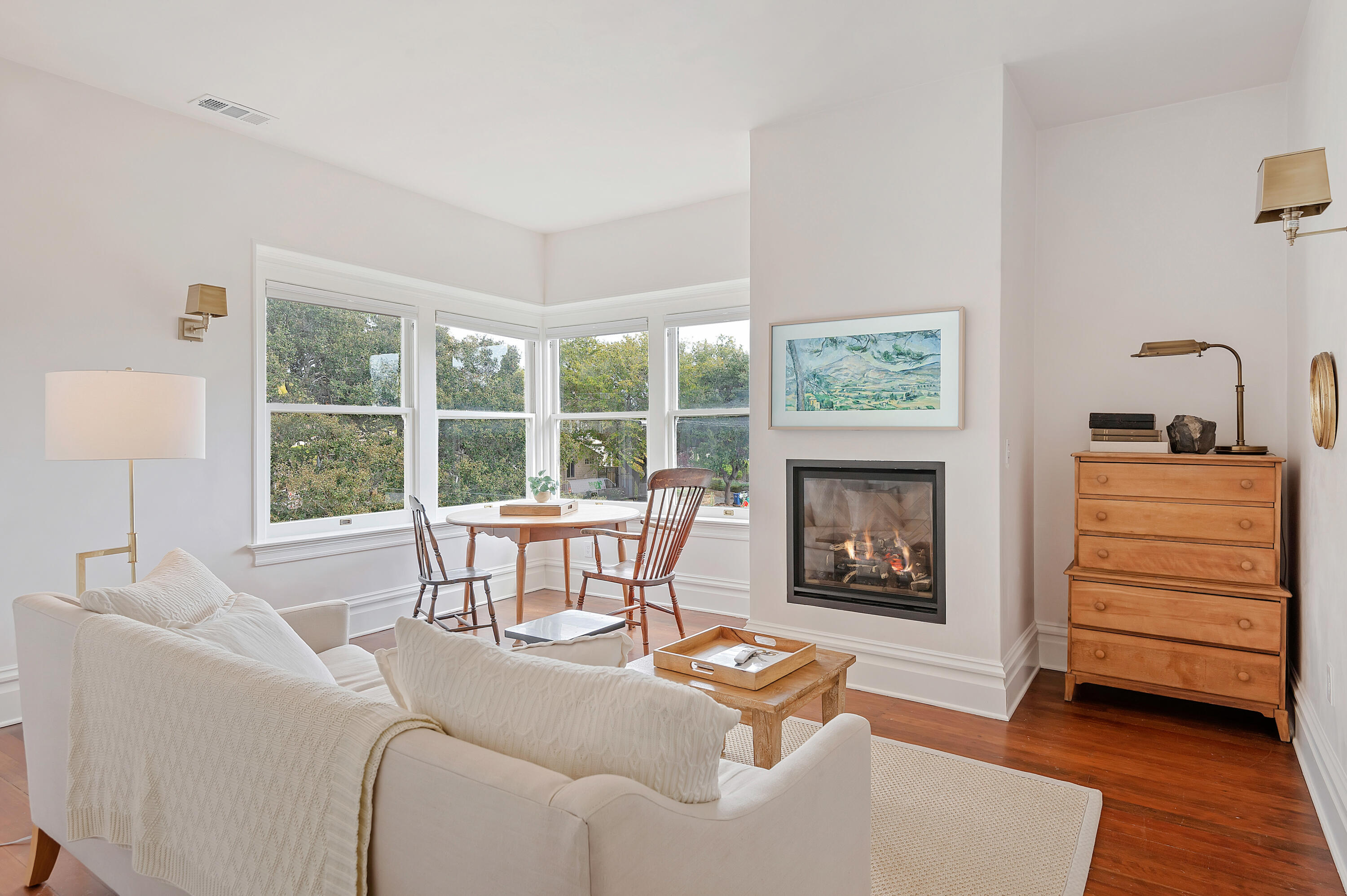 100 W Valerio Street