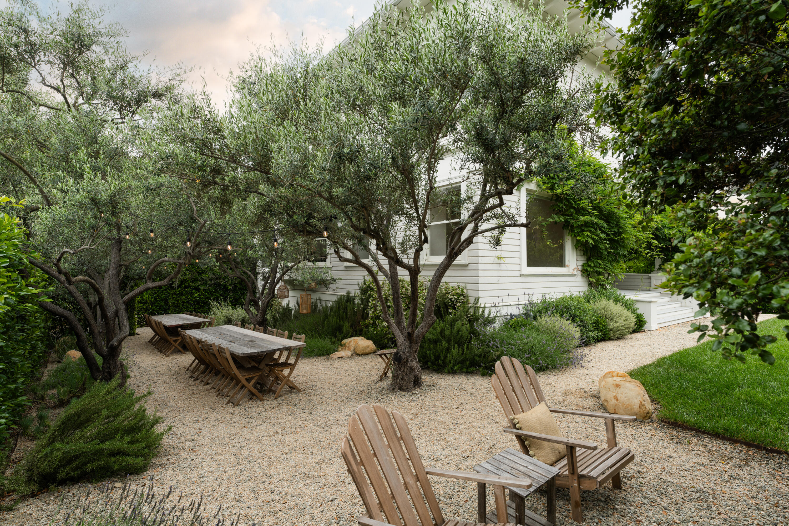 100 W Valerio Street