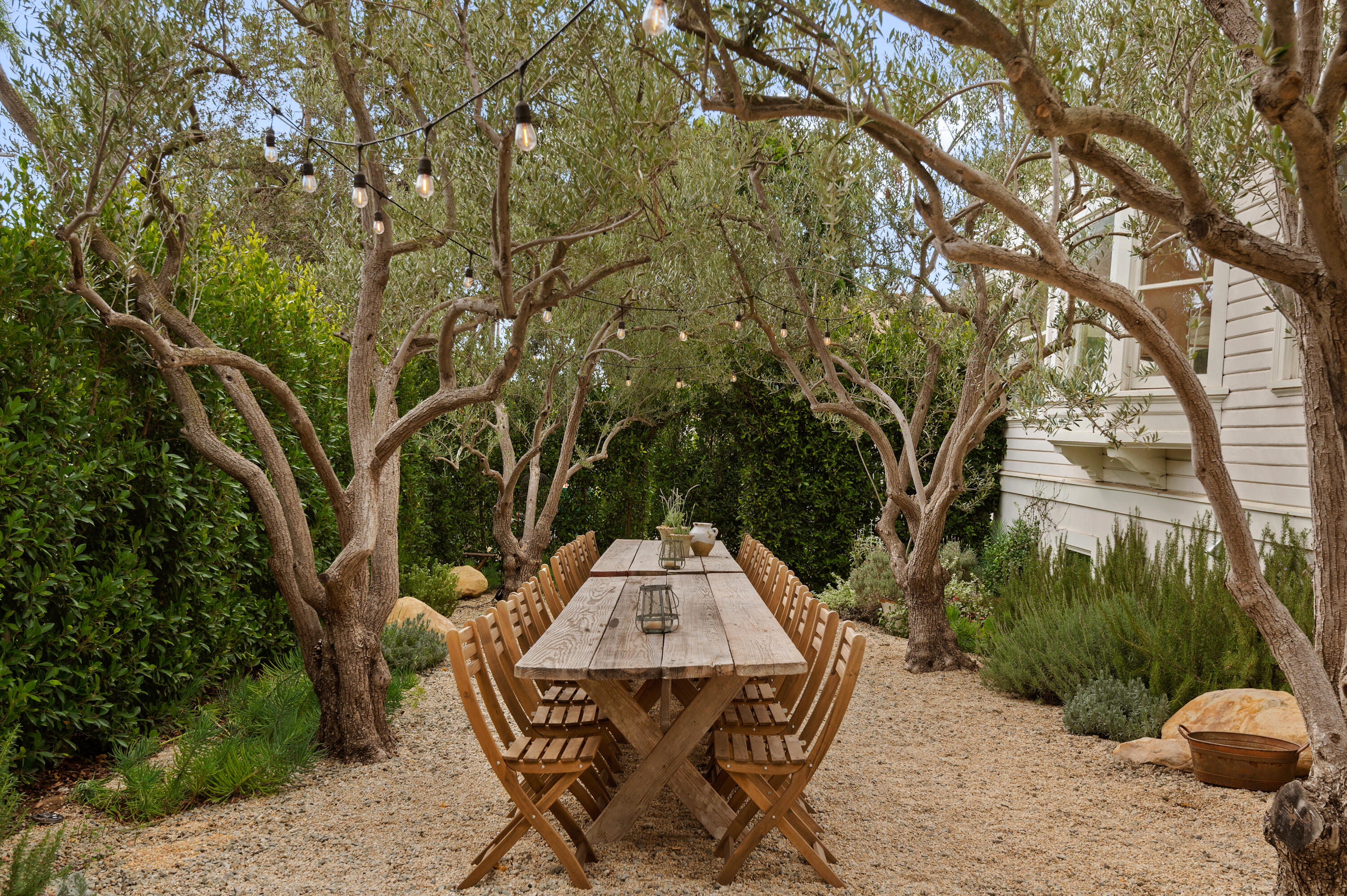 100 W Valerio Street