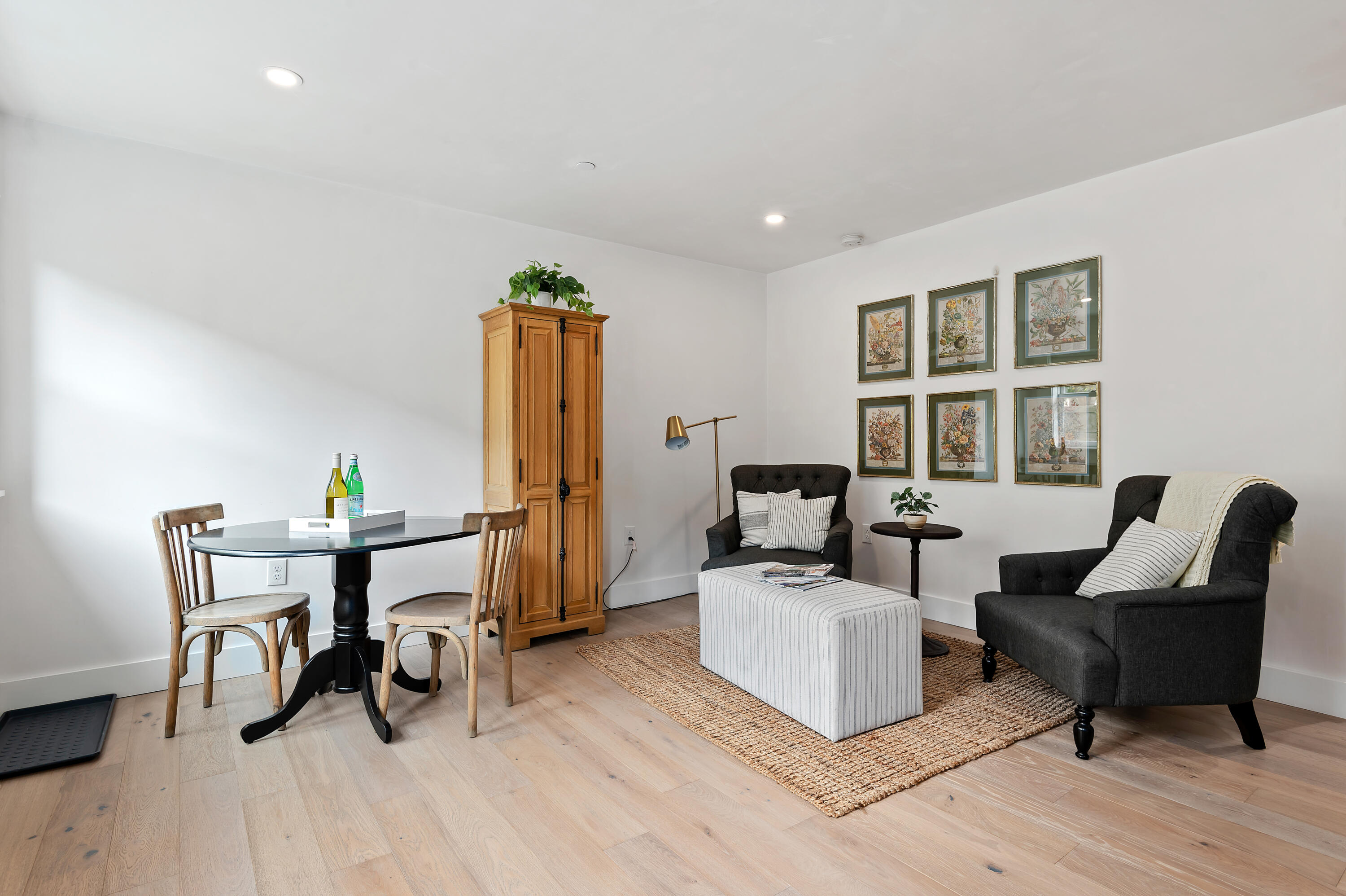 100 W Valerio Street