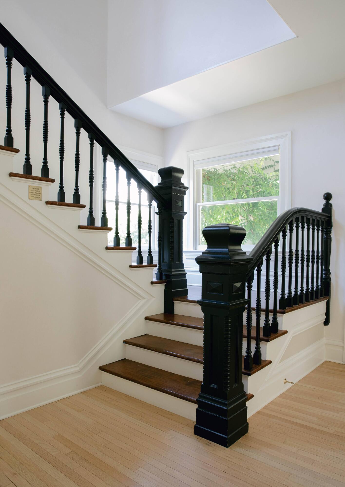 100 W Valerio Street