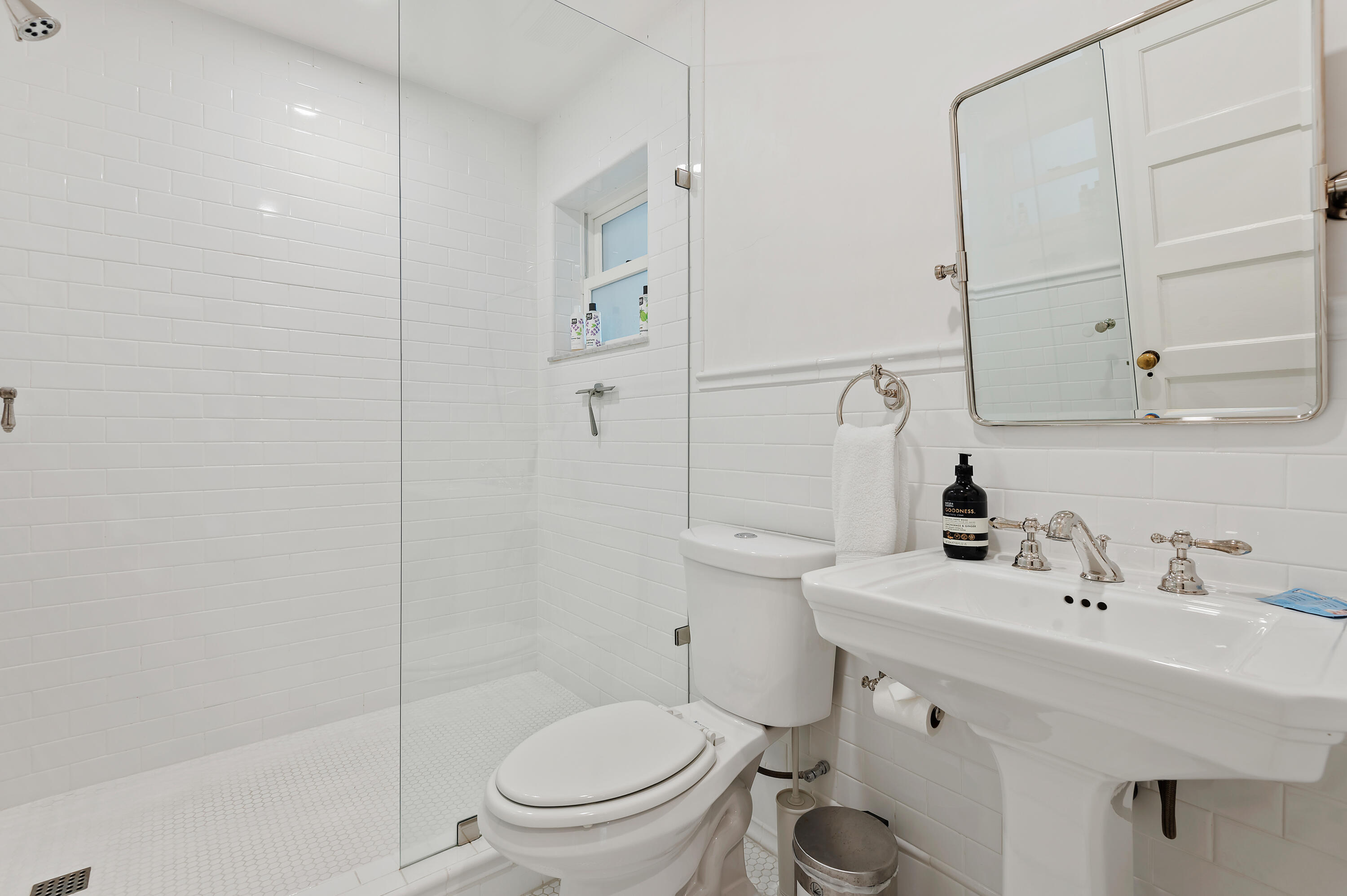 100 W Valerio Street