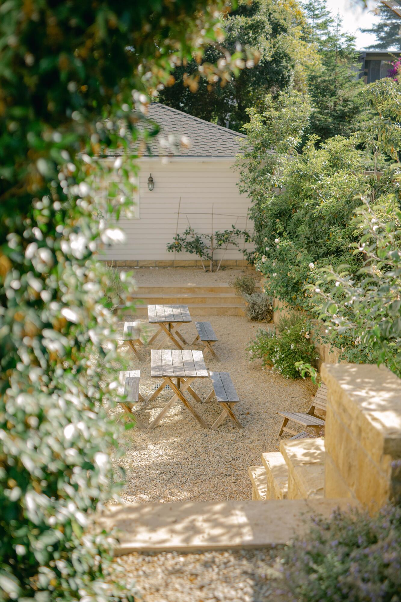 100 W Valerio Street