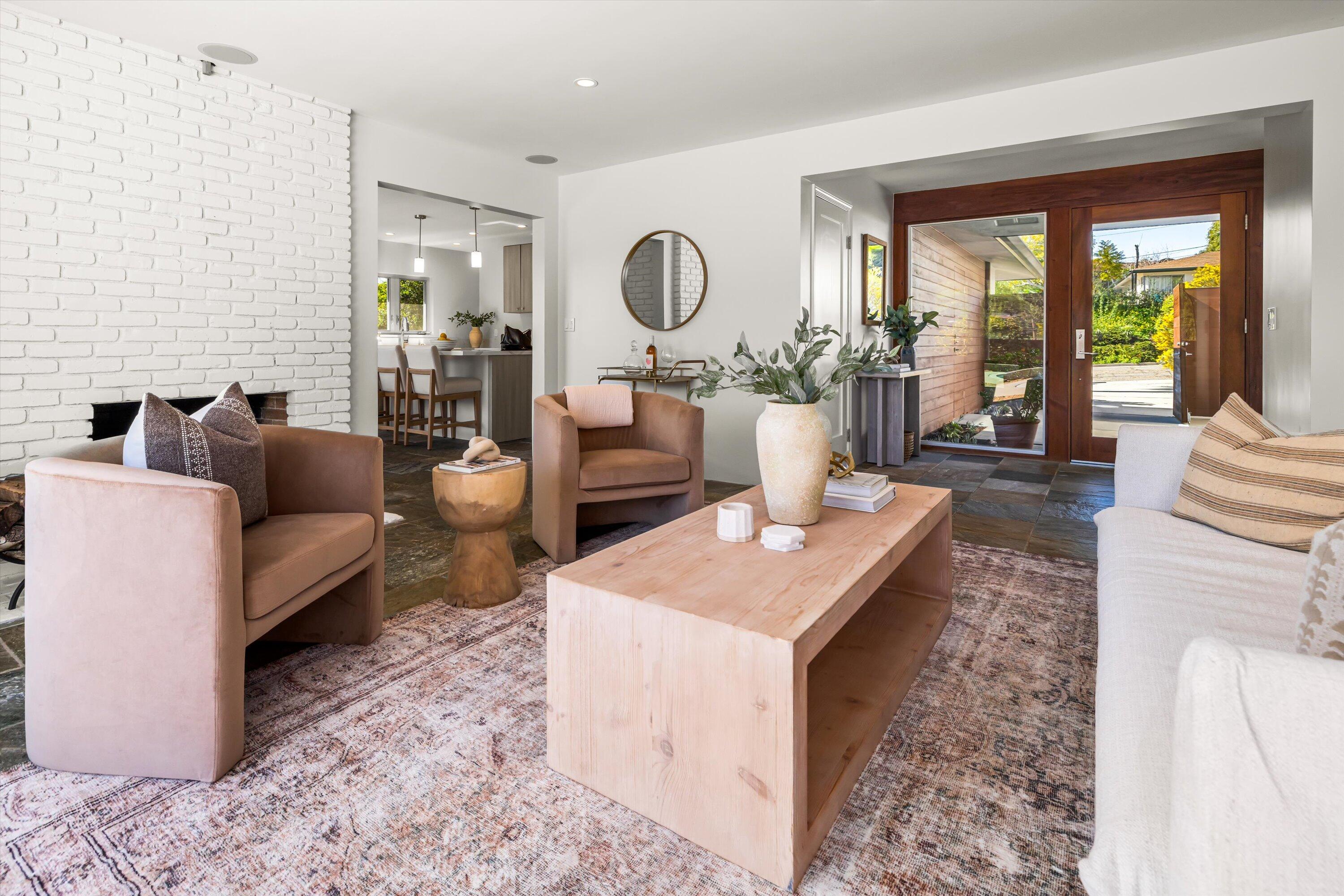 454 Vaquero Lane