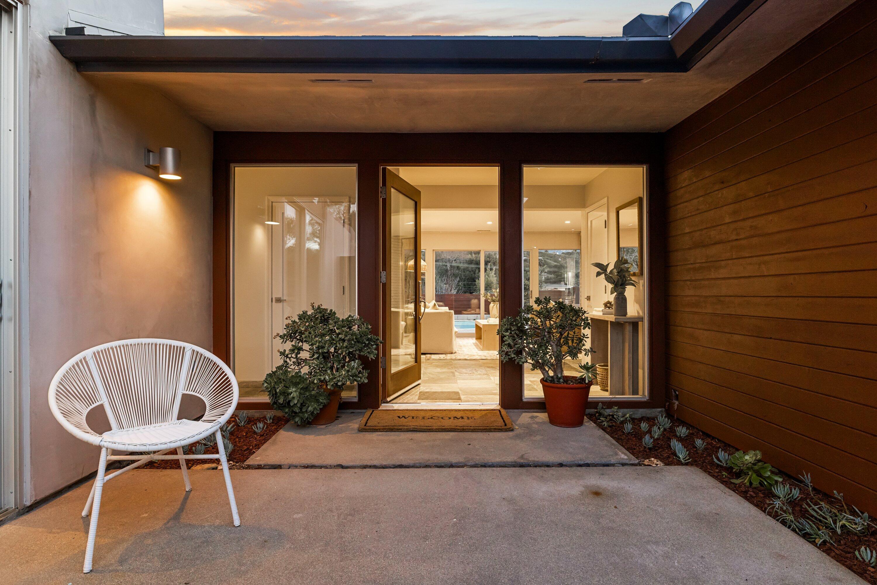 454 Vaquero Lane