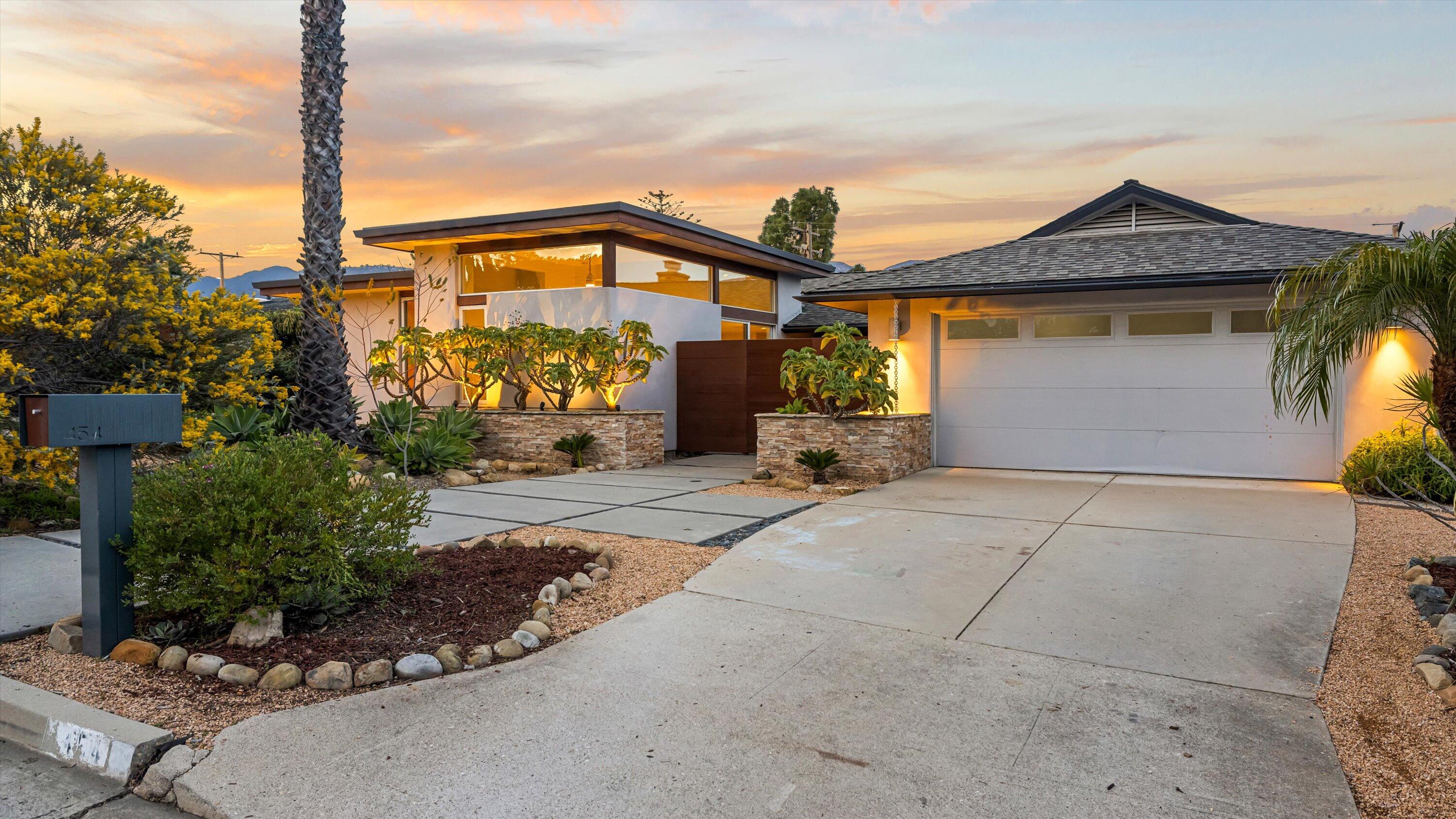 454 Vaquero Lane